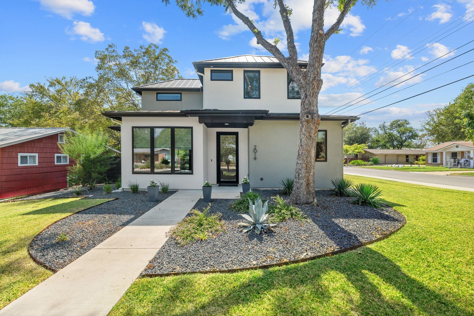 2019 Brentwood Street