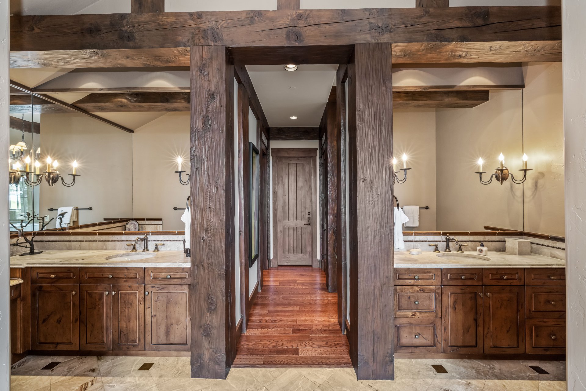 1092 The Summit Trail