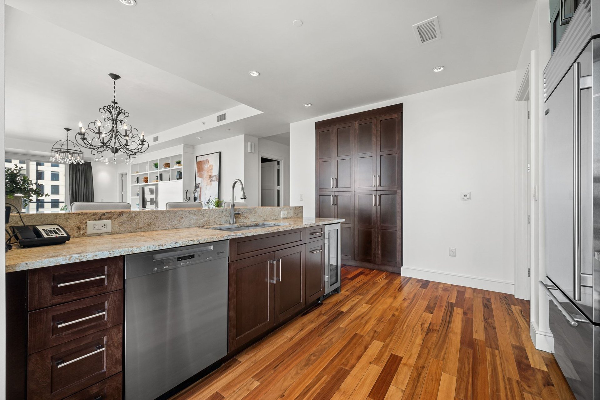 98 San Jacinto Blvd #1701