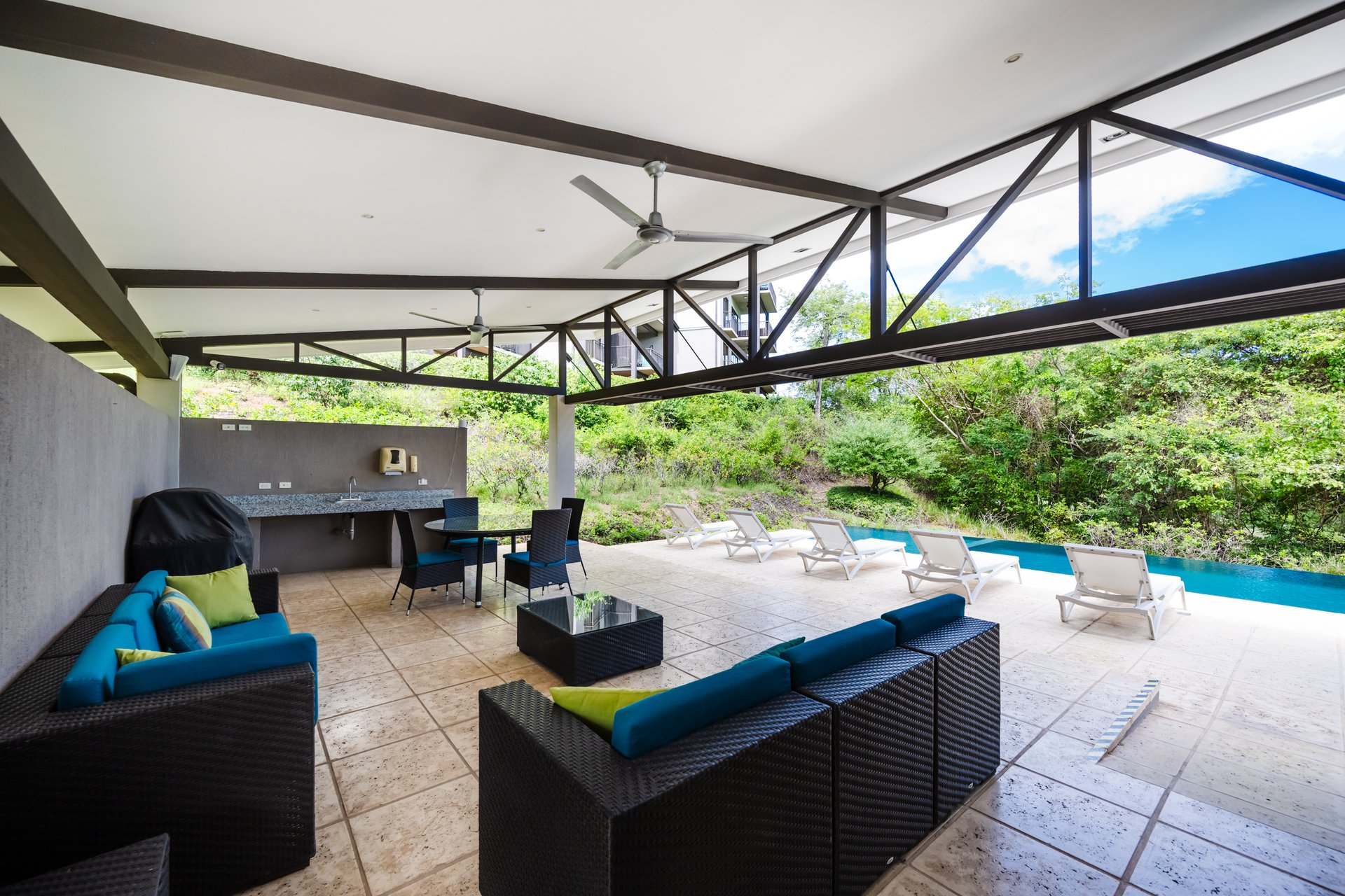 Roble Sabana #301 | Ocean-View Condo in Reserva Conchal