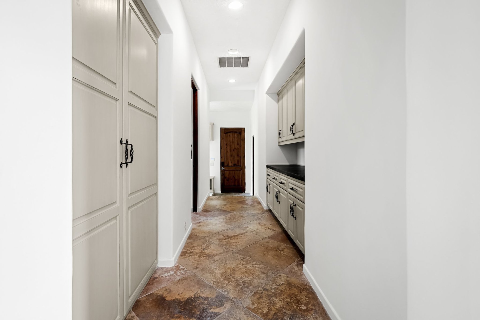 203 Bella Riva Dr