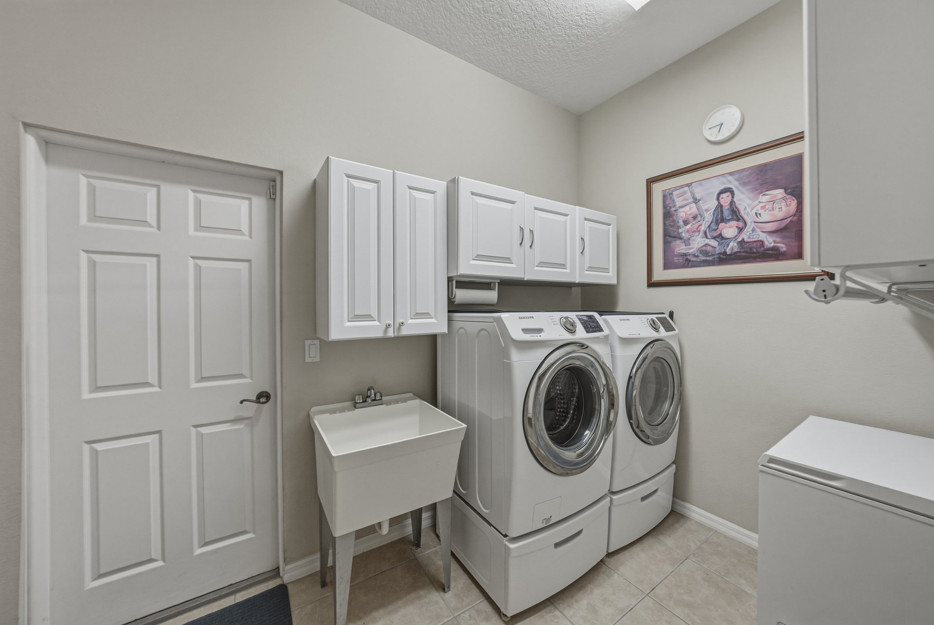 13304 THOROUGHBRED DR
