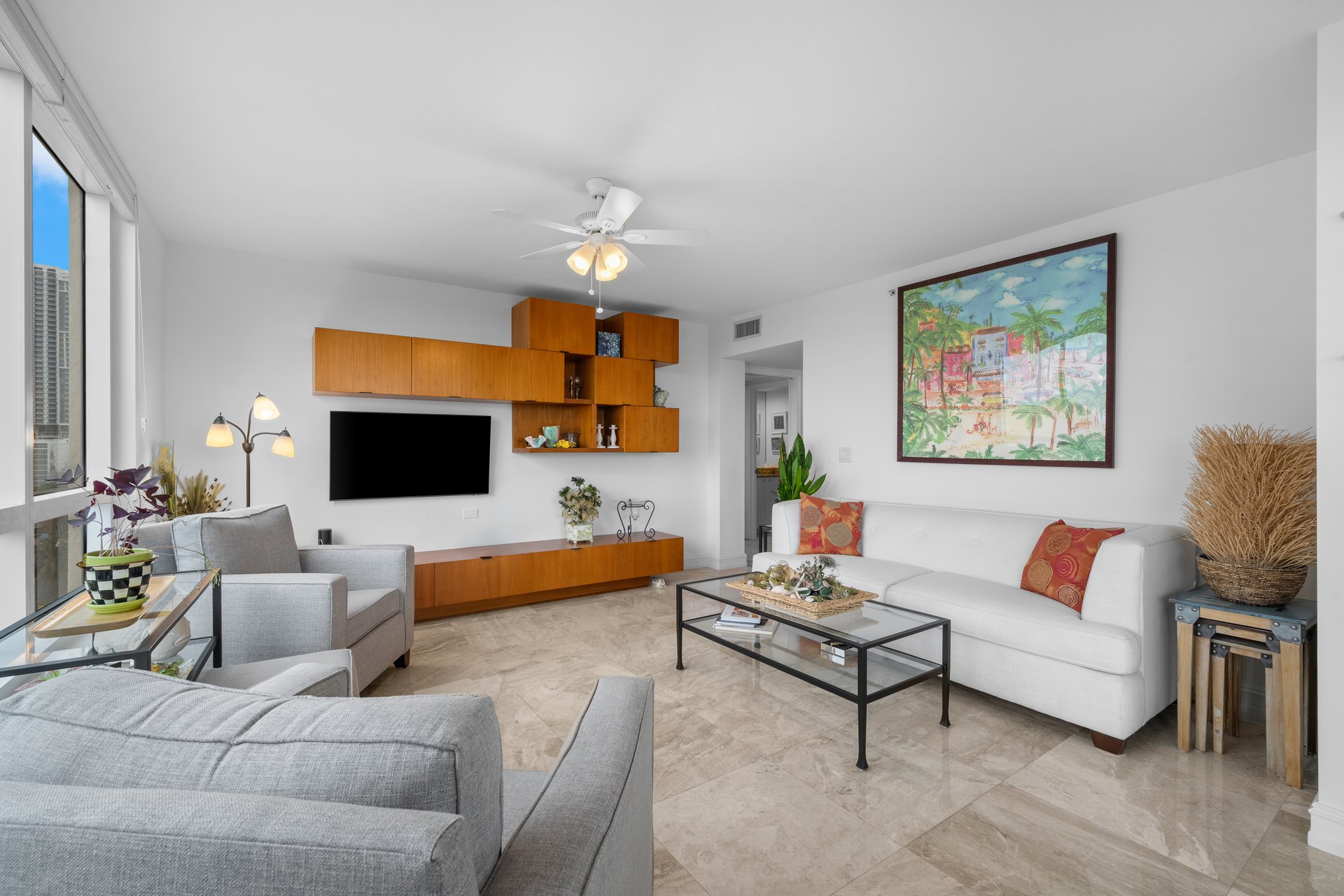 The Symphony Residence 1013N