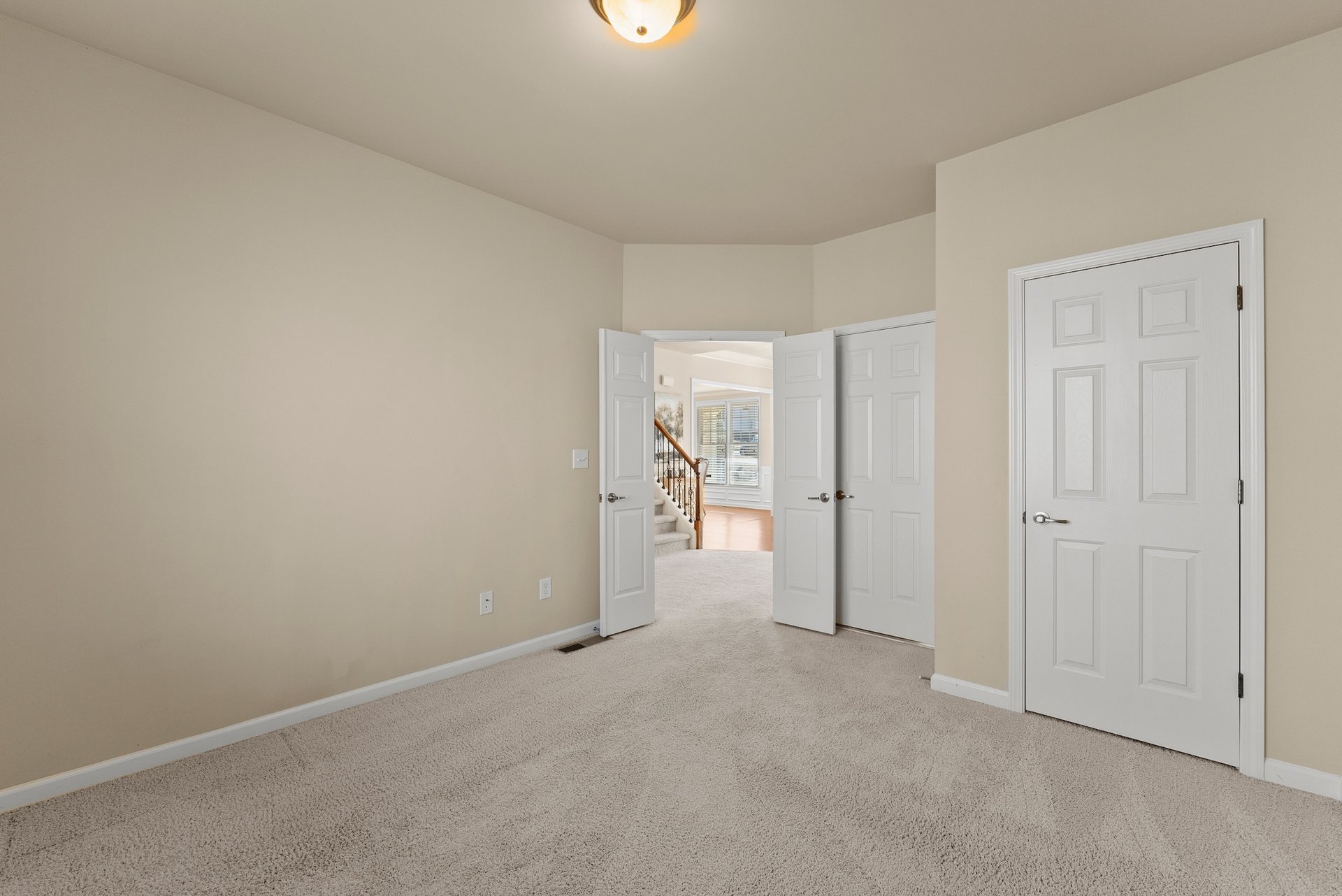 7534 Mossy Log Ct, Flowery Branch, GA 30542