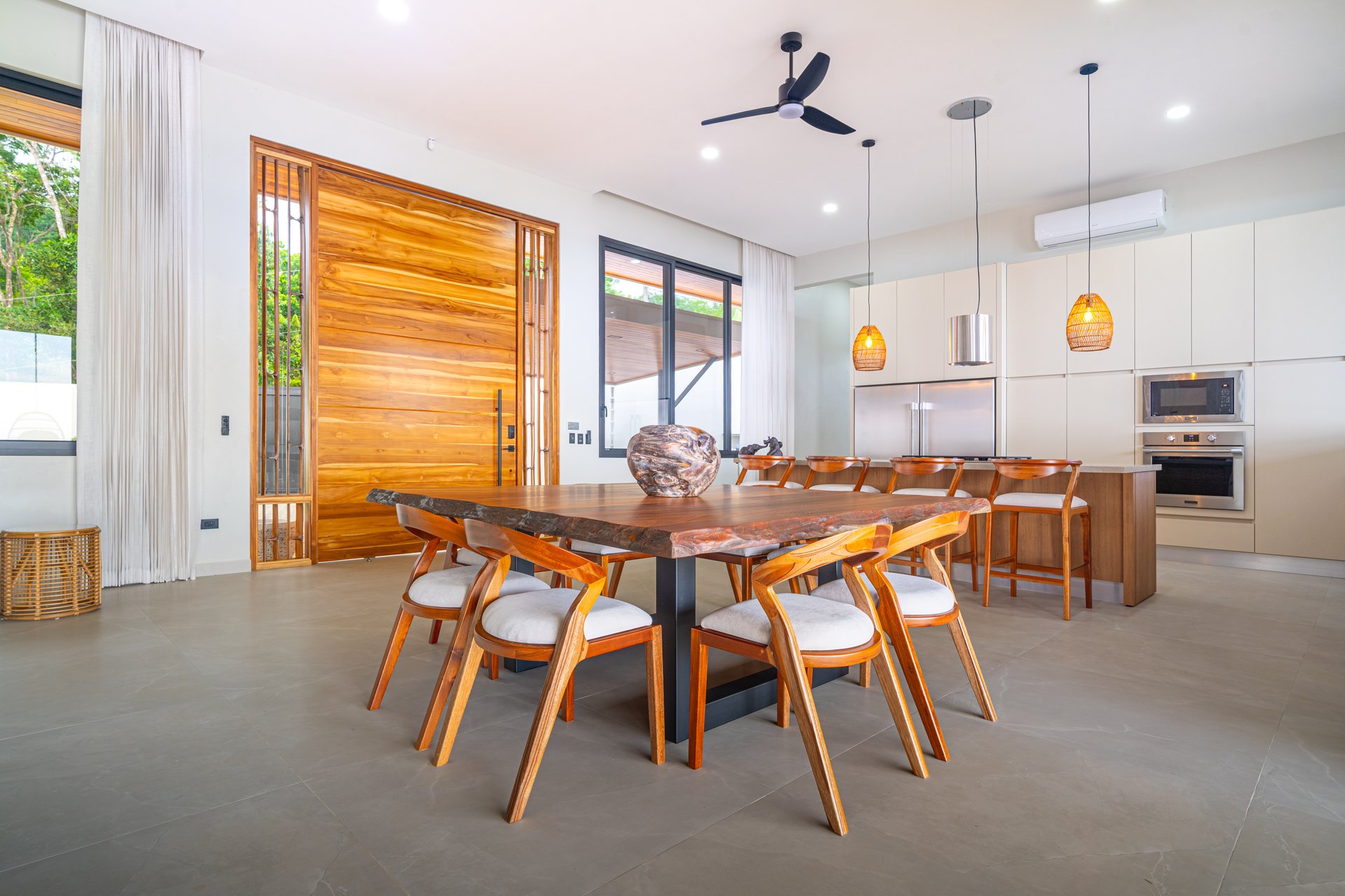 Lion's Gate Sunset Estate