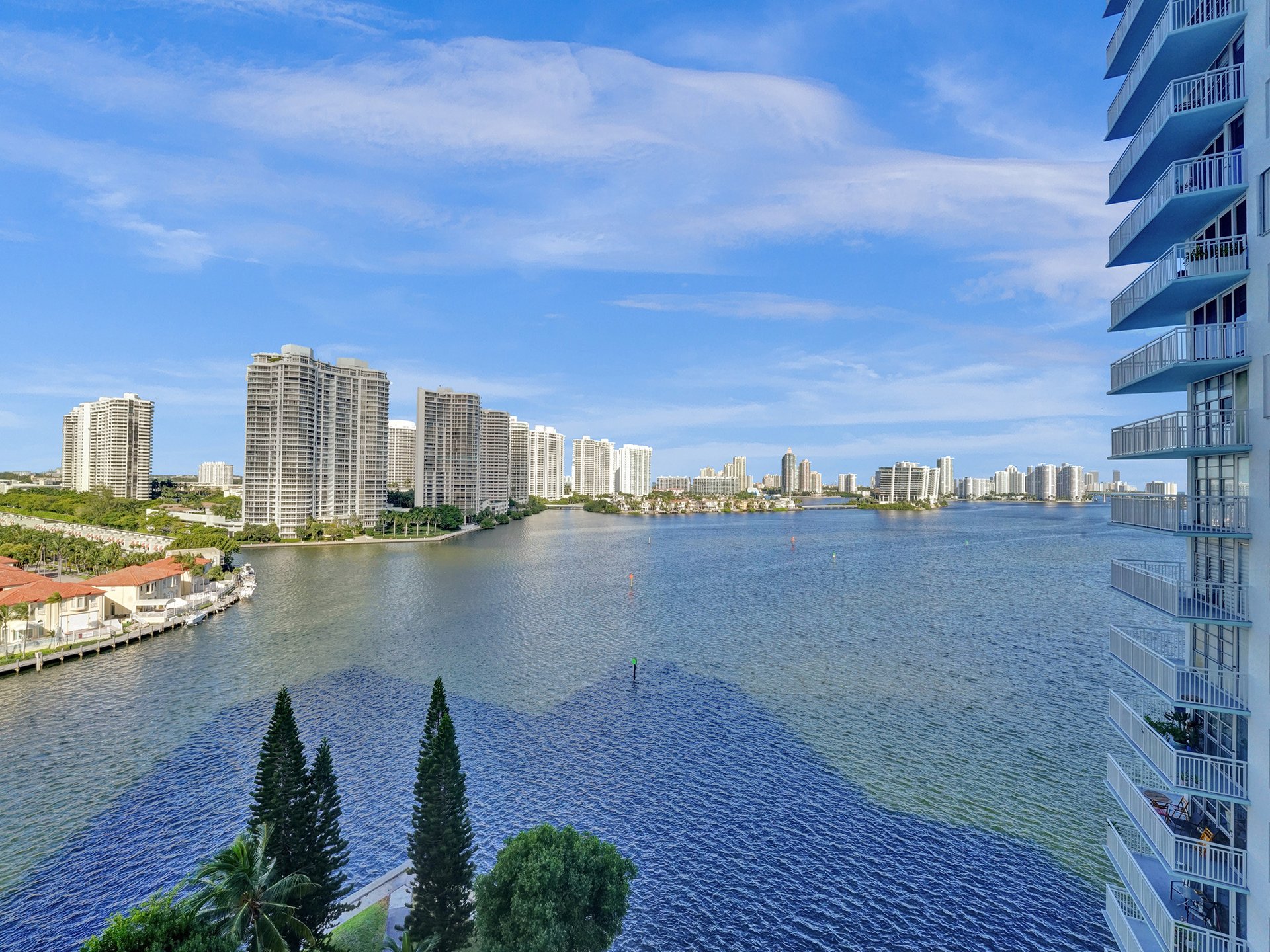 Winston Towers 500 Apt 1401