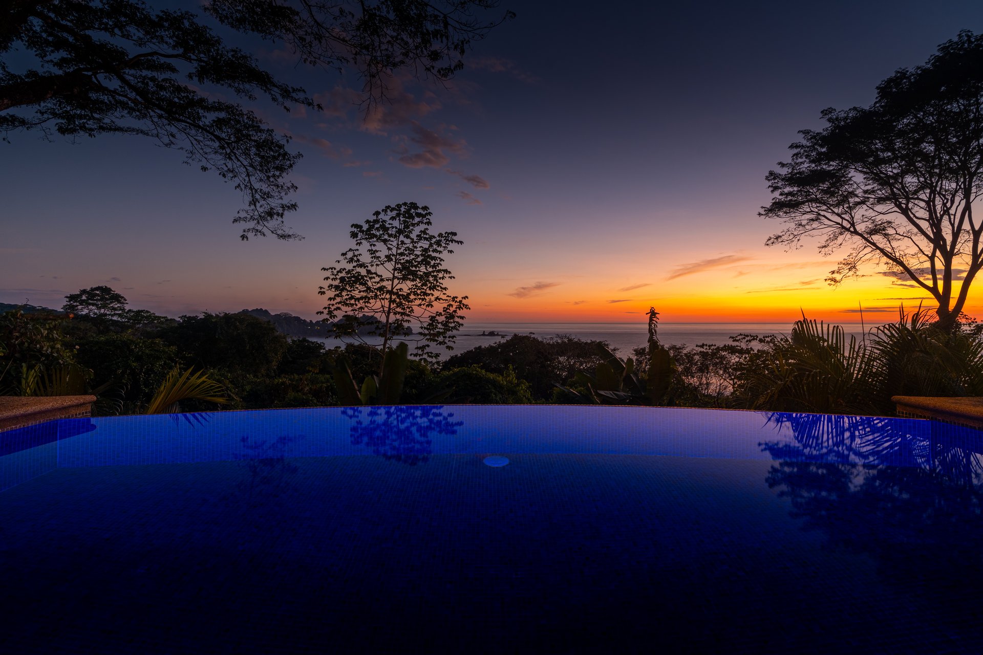 Canto Del Mar, Villa 3, Front Ridge Full Sunset Ocean and Jungle Views!