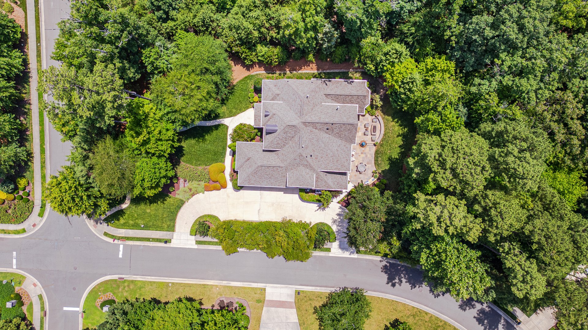 401 Westbury Drive