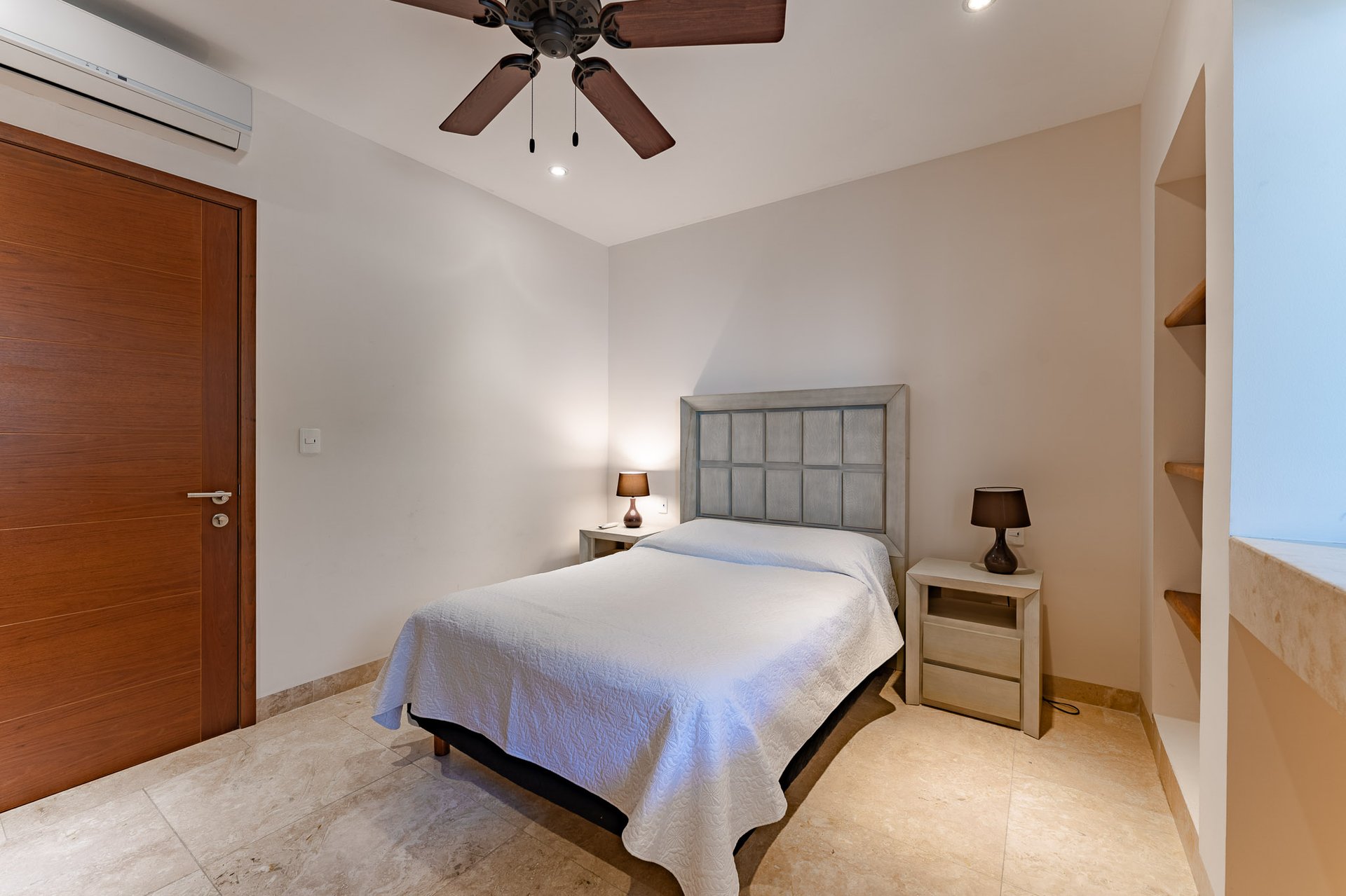 3 Bedroom, Condo, COSMO 8A-1