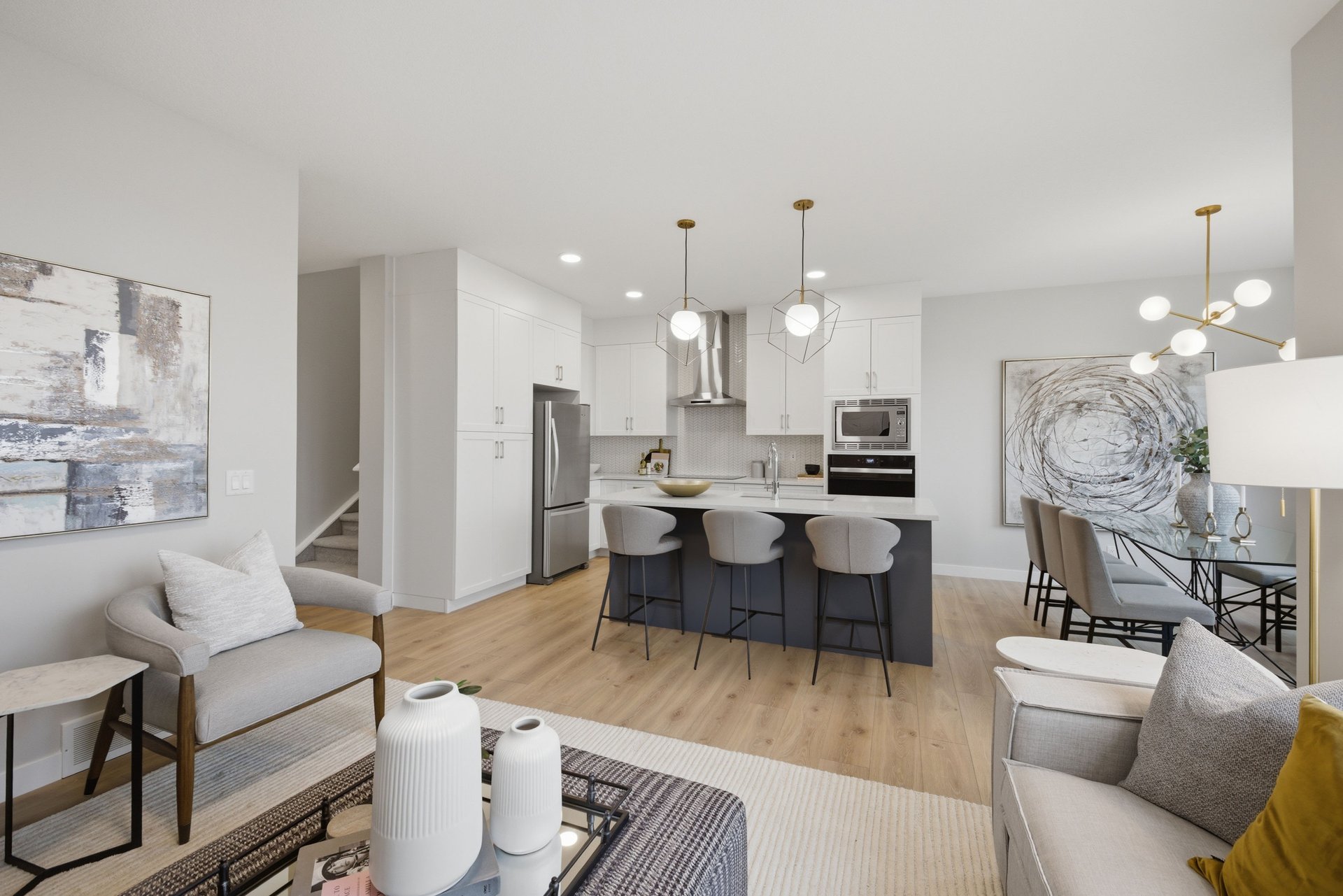 151 Belvedere Crescent SE