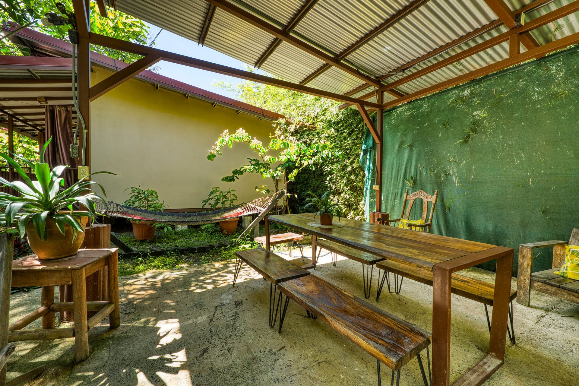 DOMINICAL HOTEL OR RETREAT WITH 13 RENTALS PLUS OWNER’S HOME