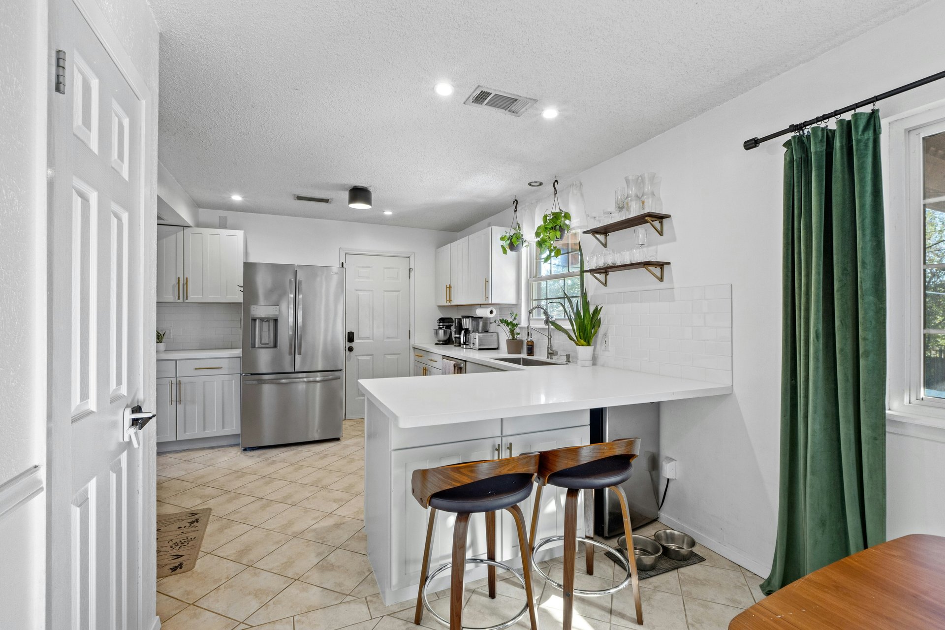 Enchanting Gracywoods Retreat with Pool, Multiple Living Spaces, and Near Domain & Q2 Stadium!