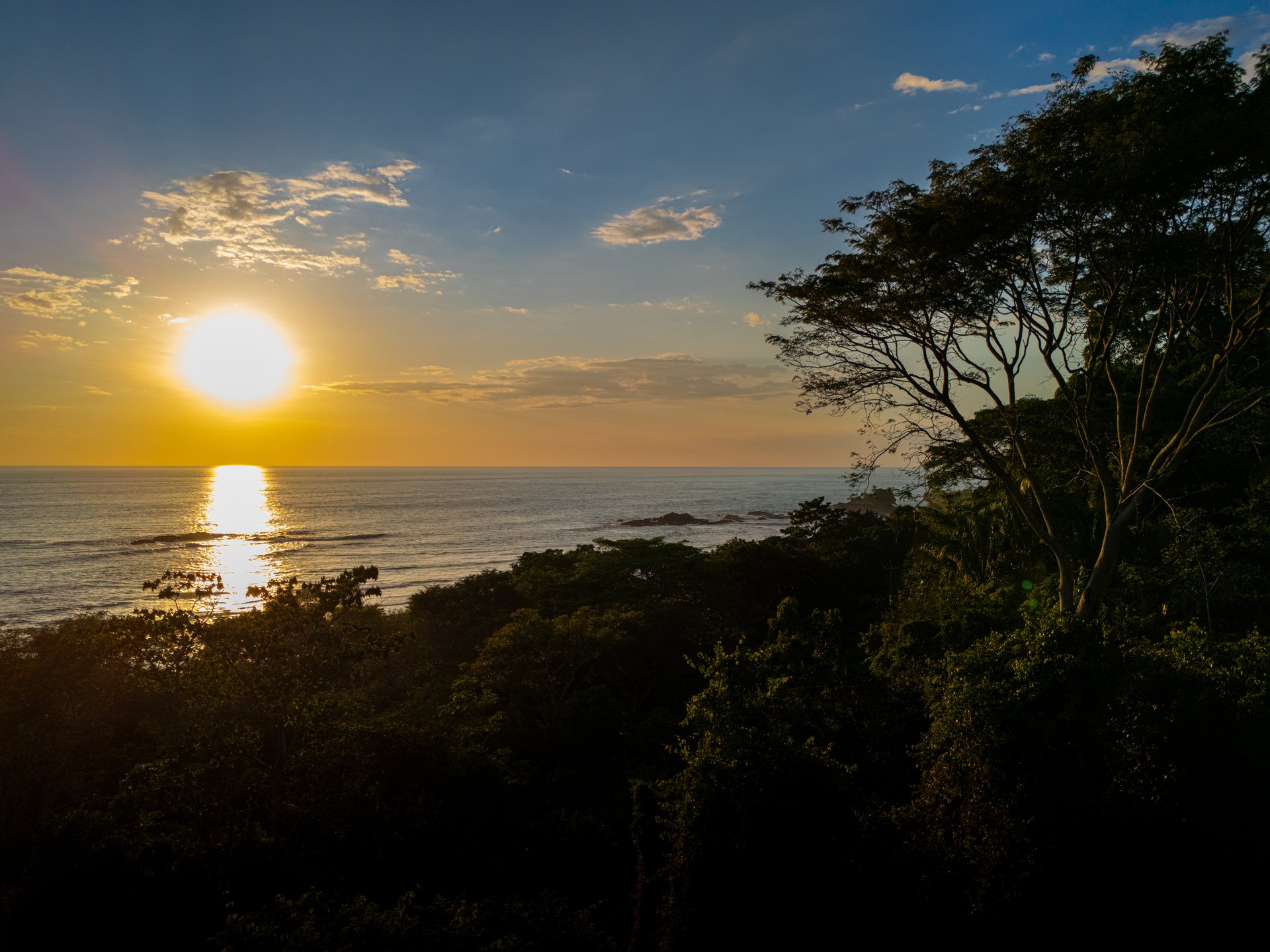 Canto Del Mar, Villa 3, Front Ridge Full Sunset Ocean and Jungle Views!