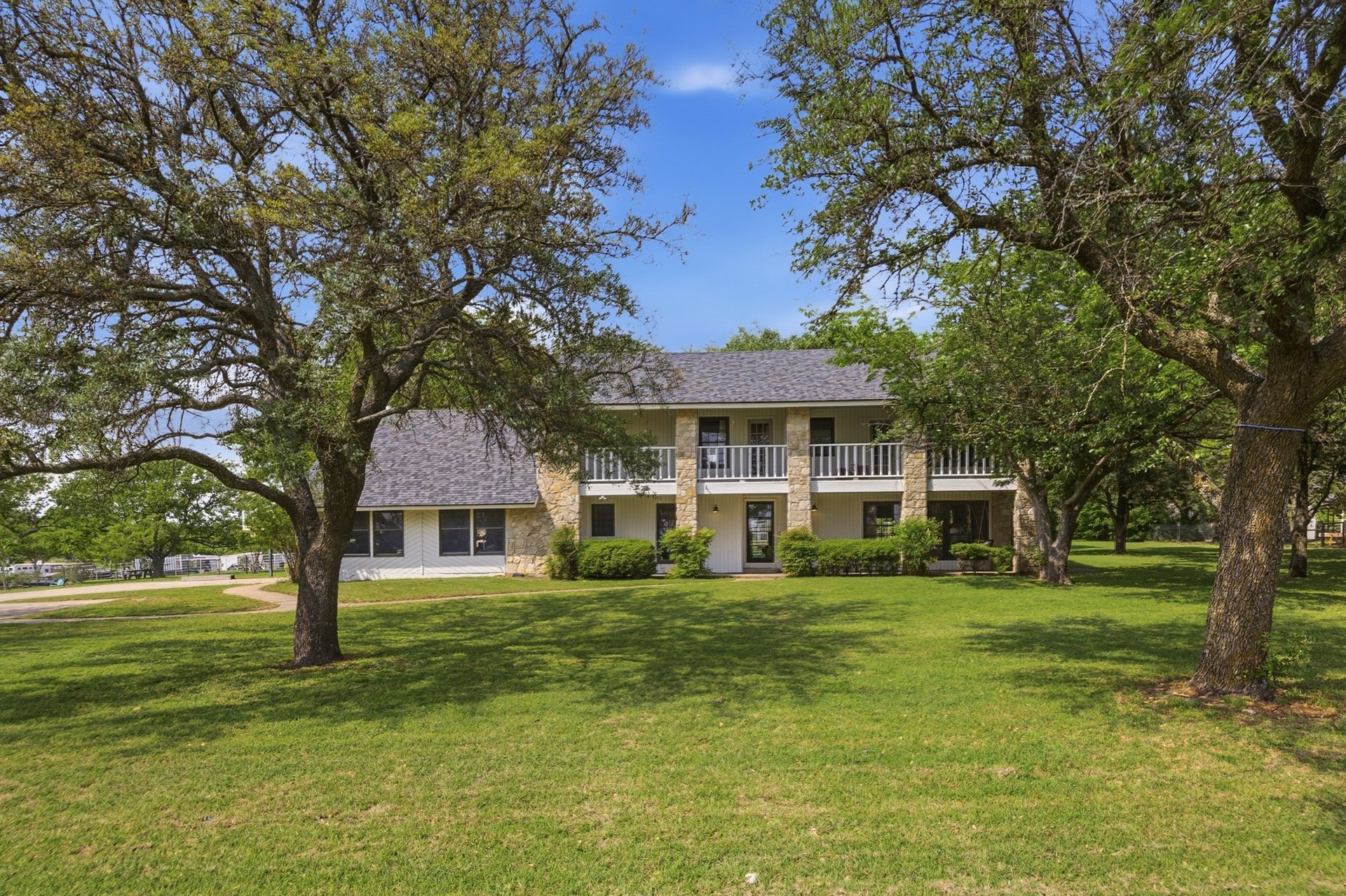 Acreage, Updated, All Near All Saints Episcopal School