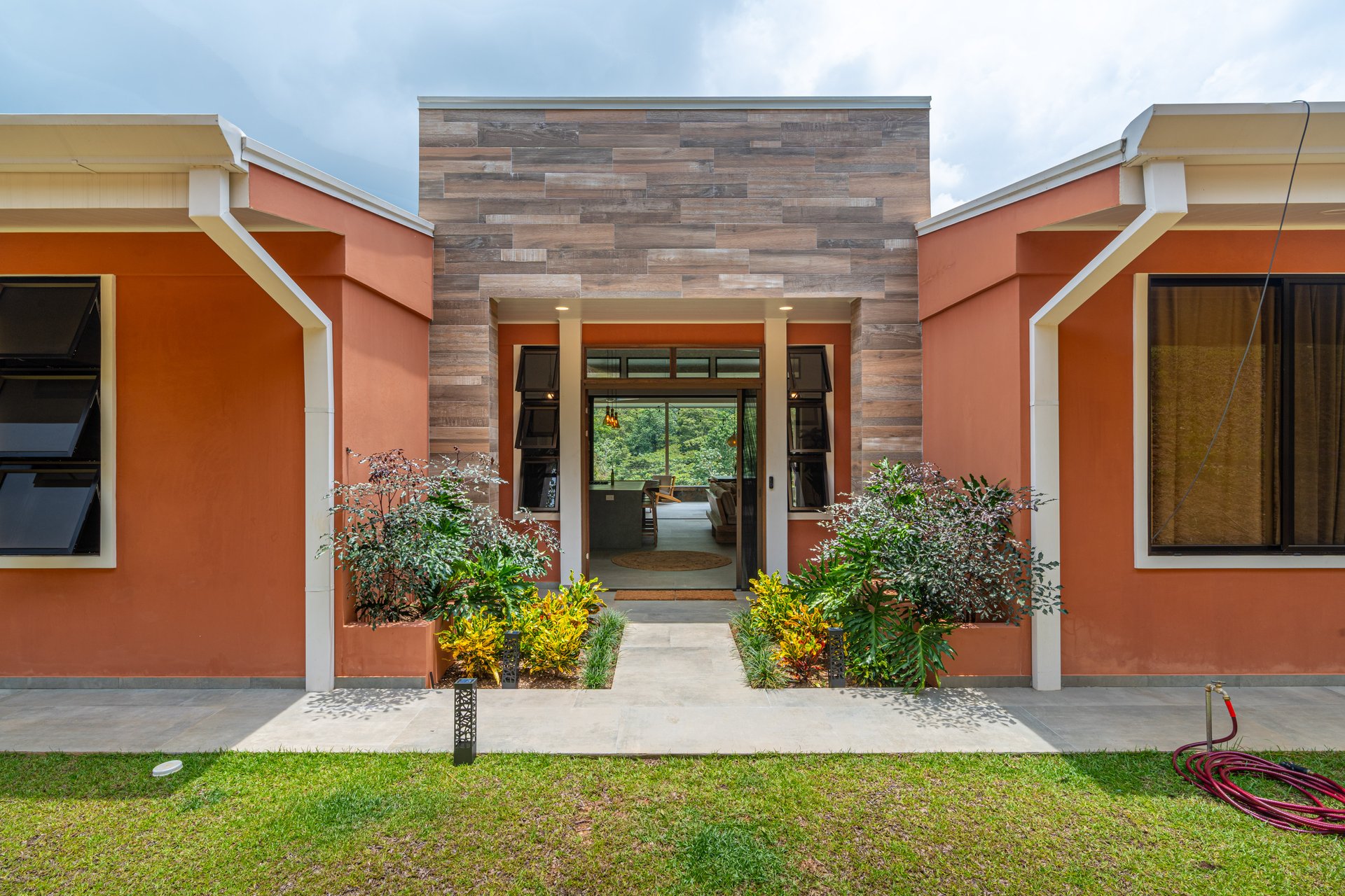 Stunning 4-Bedroom Home with Mountain Views – Perfect Blend of Seclusion and Convenience.