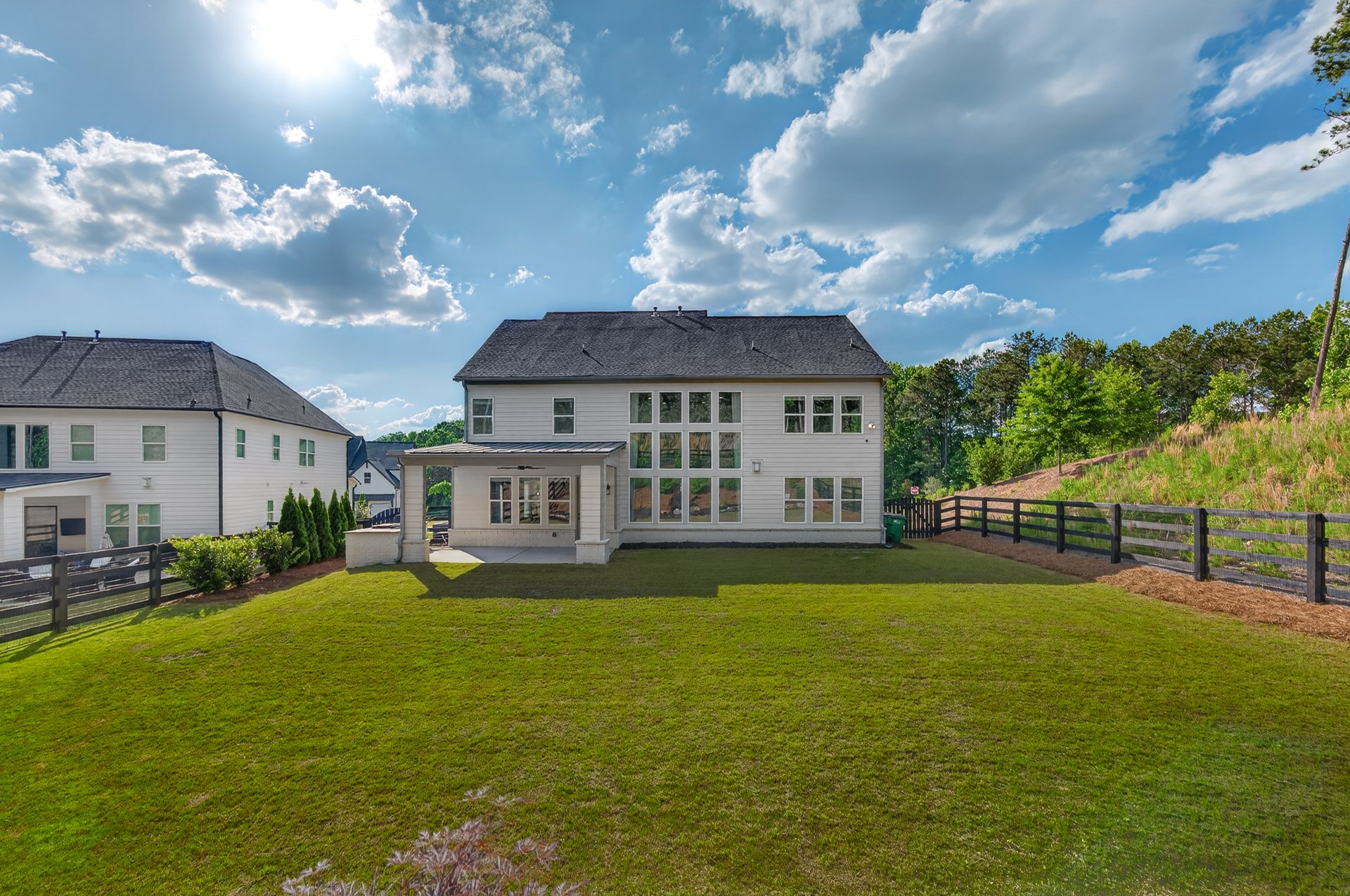 1011 Ridgeview Road