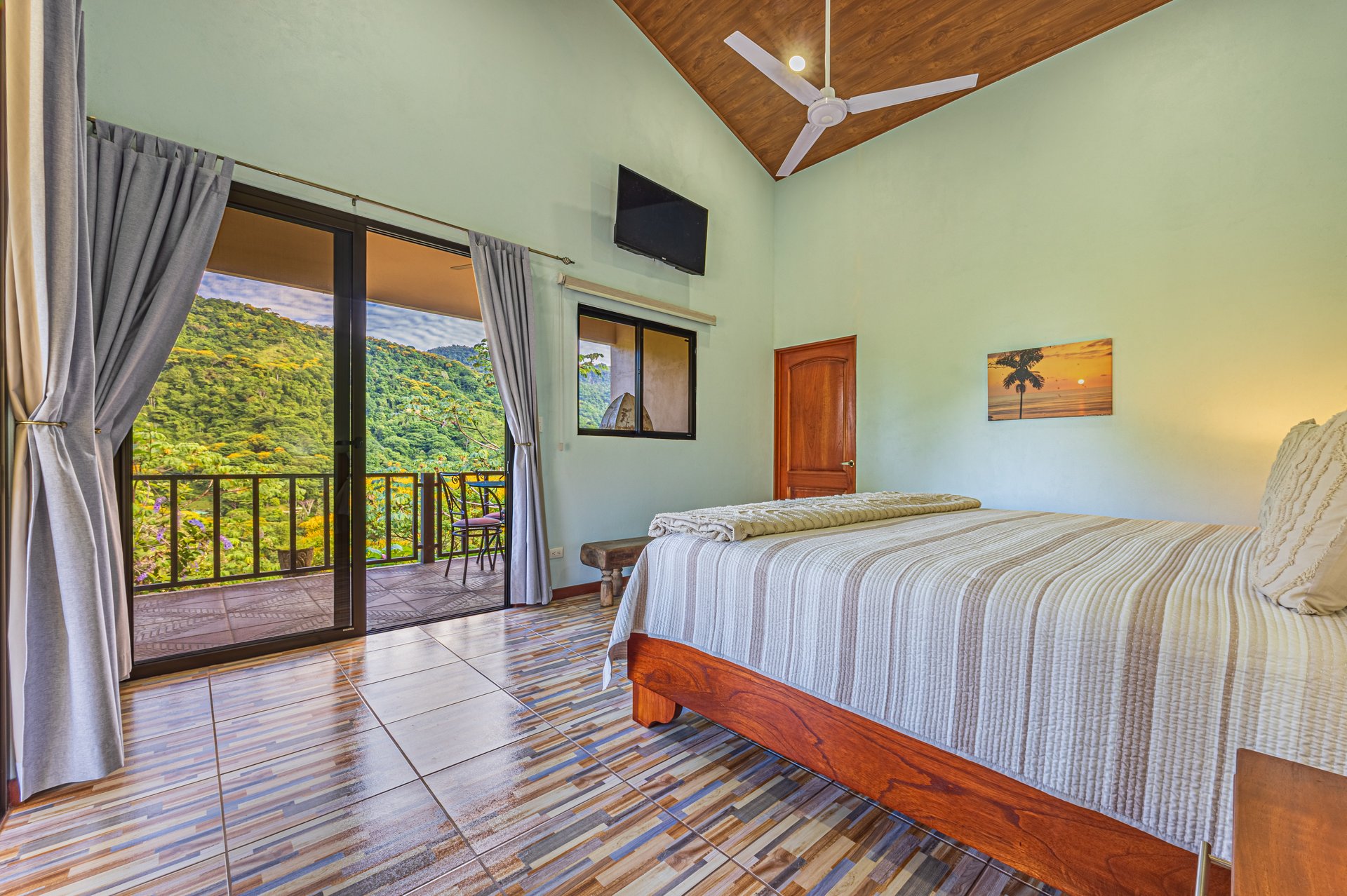 Mountain Farm & Homestead Opportunity in San Josecito, Costa Rica