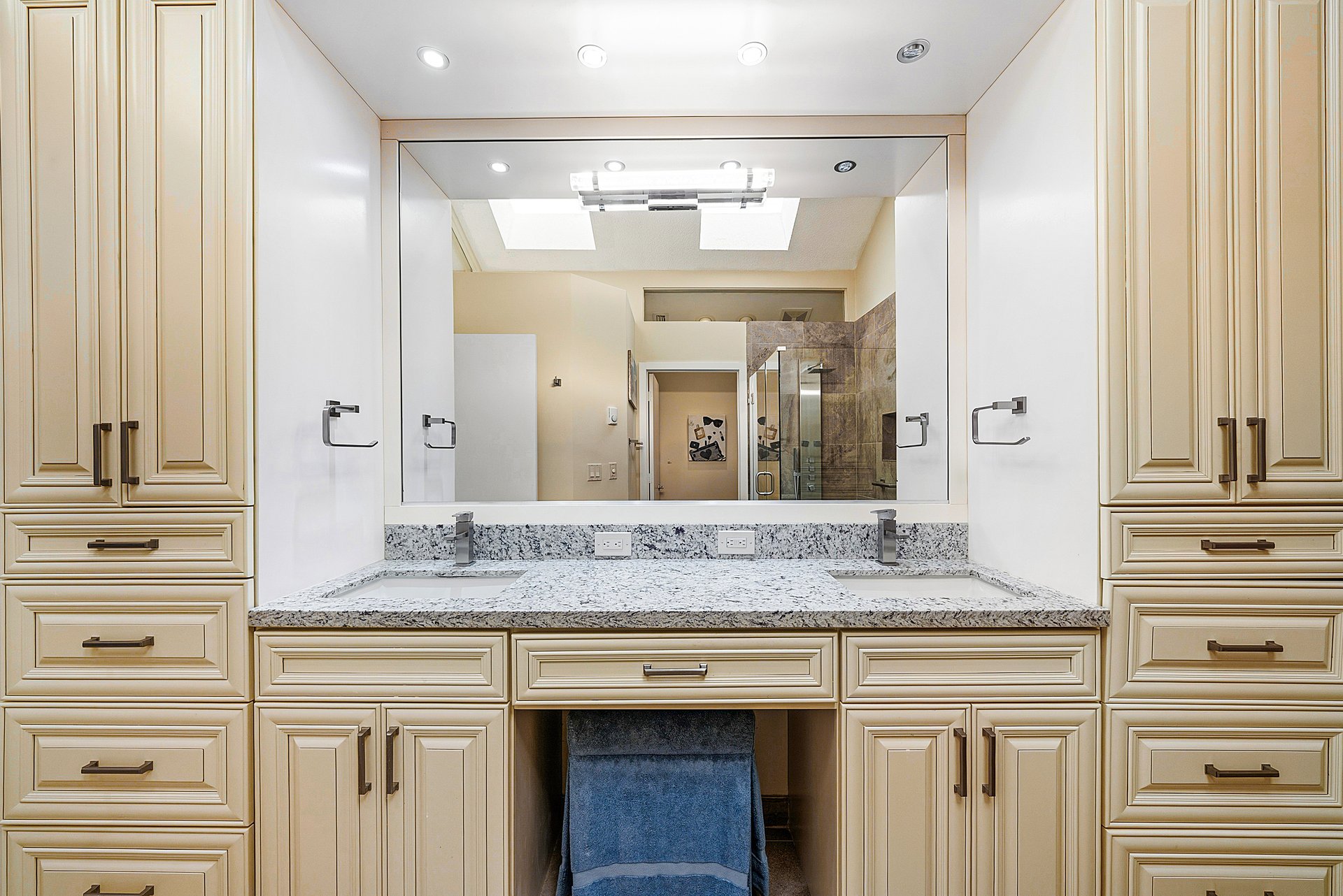 5068 Via De Amalfi Drive
