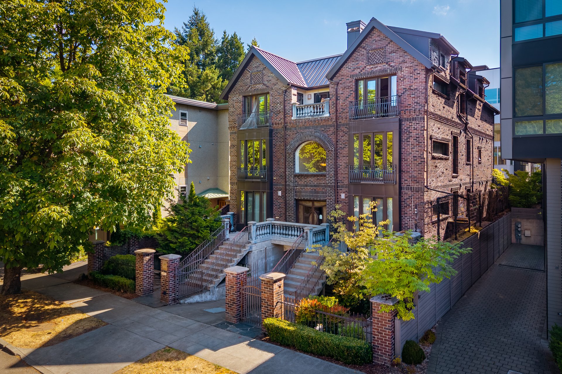 Harvard-Belmont Living on Capitol Hill 