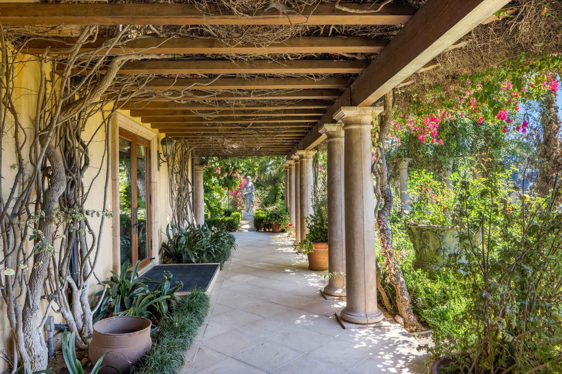 1005 Bel Air Ct