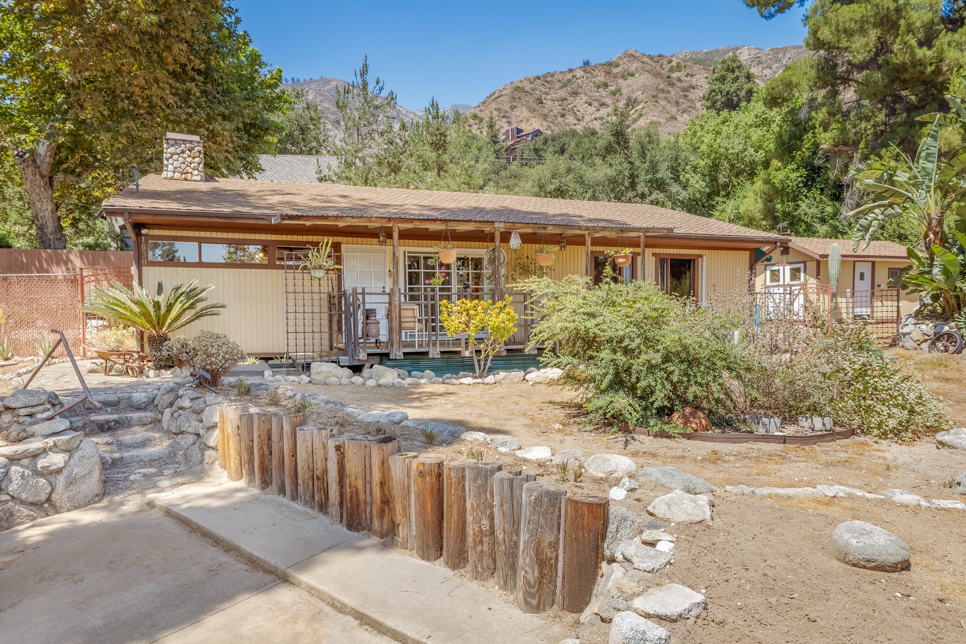 1830 Pasadena Glen Road