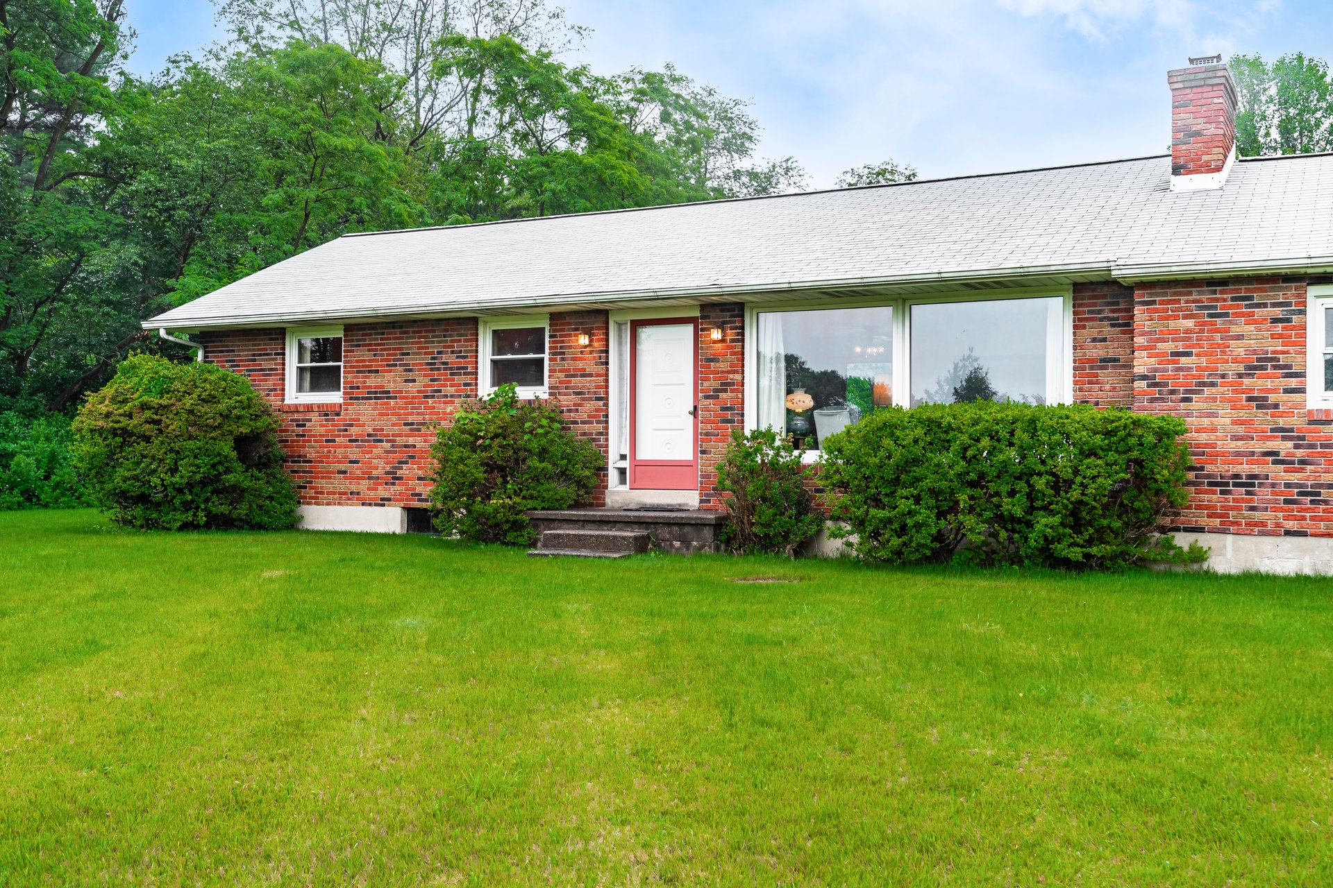 2186 Polk Valley Road