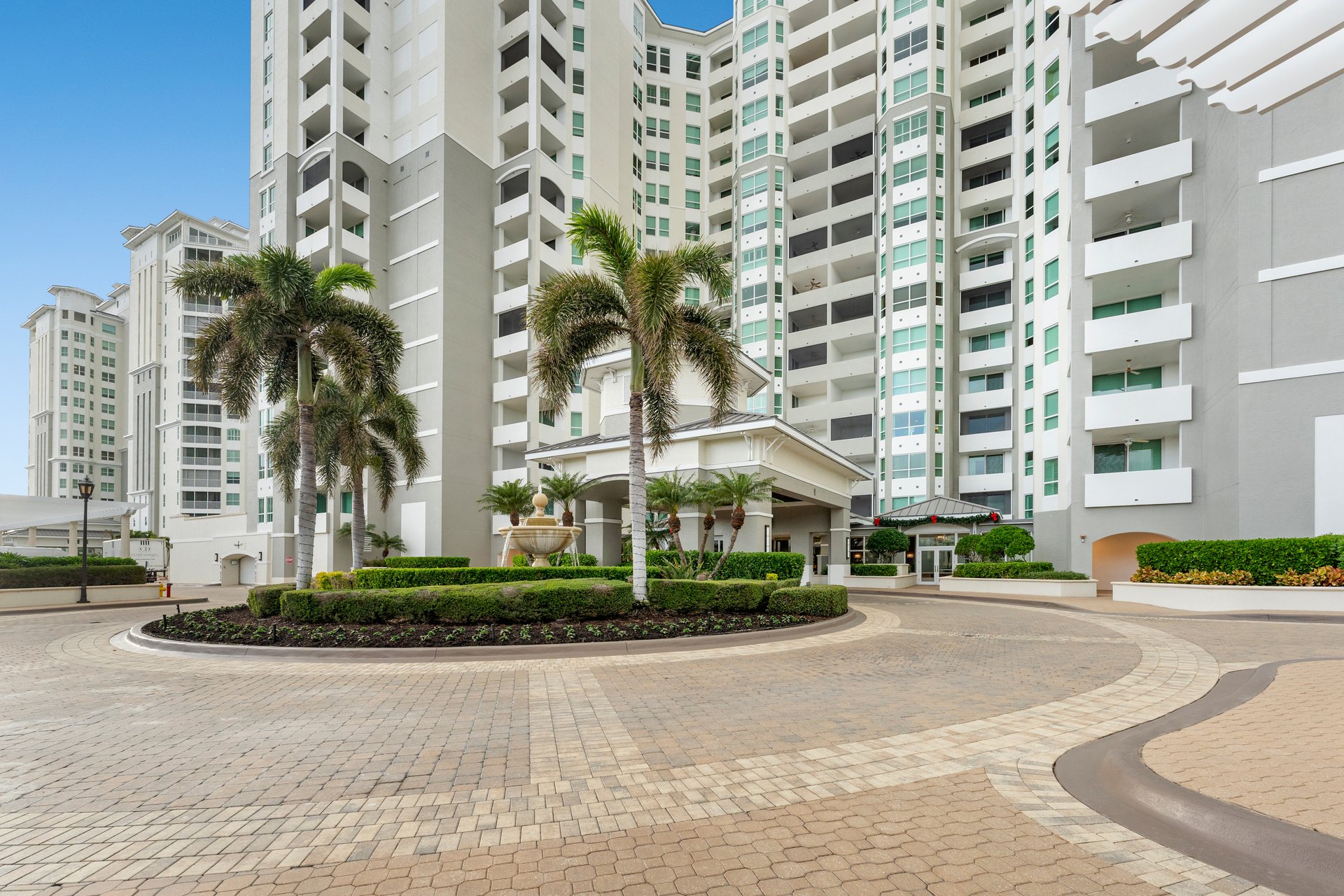 THE DUNES NAPLES
