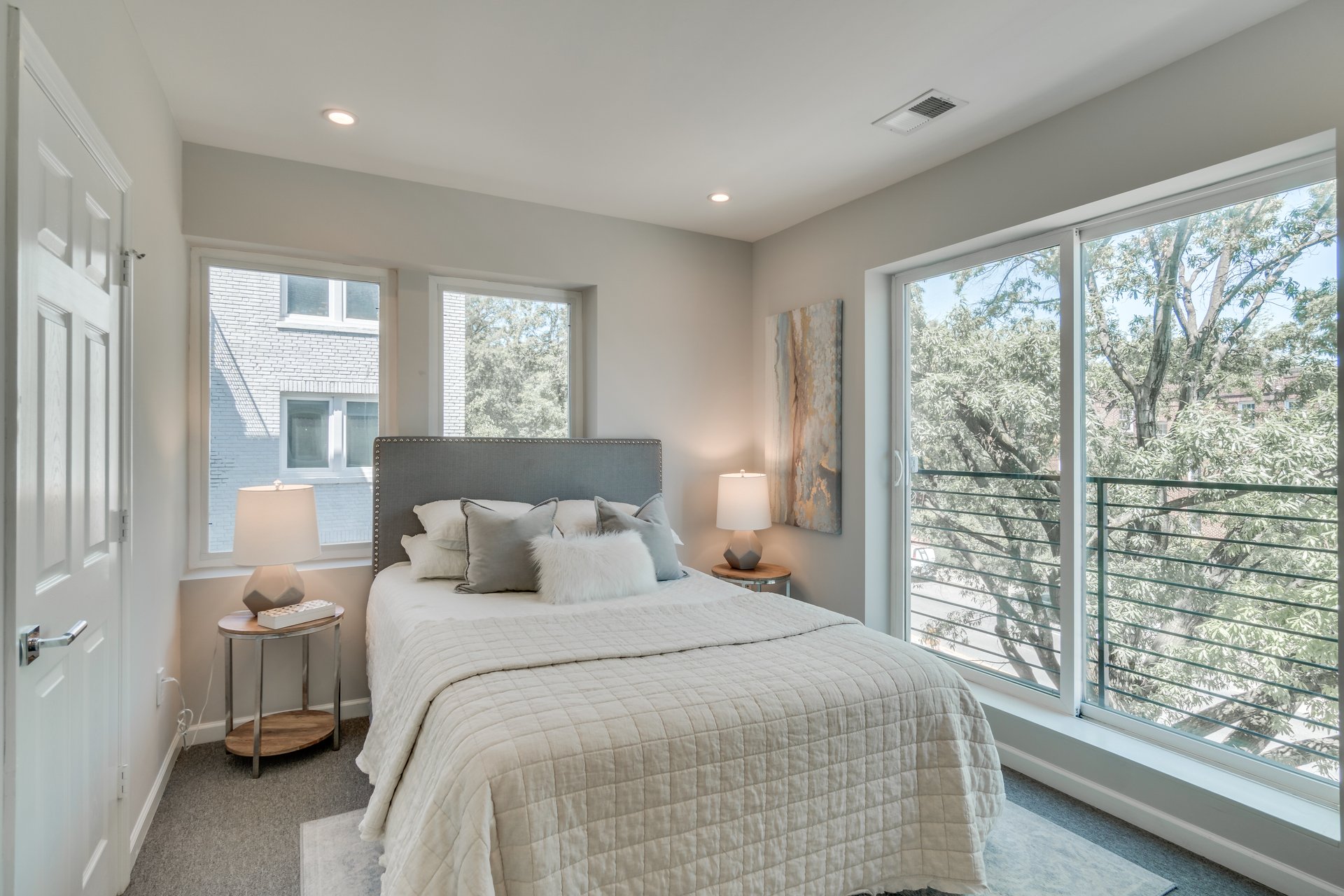 329 Rhode Island Ave NE #301