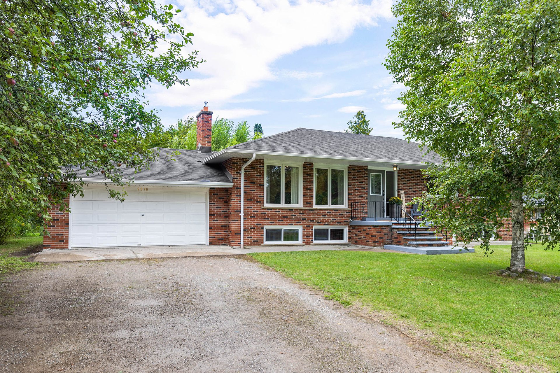 9670 Morning Glory Road, Pefferlaw