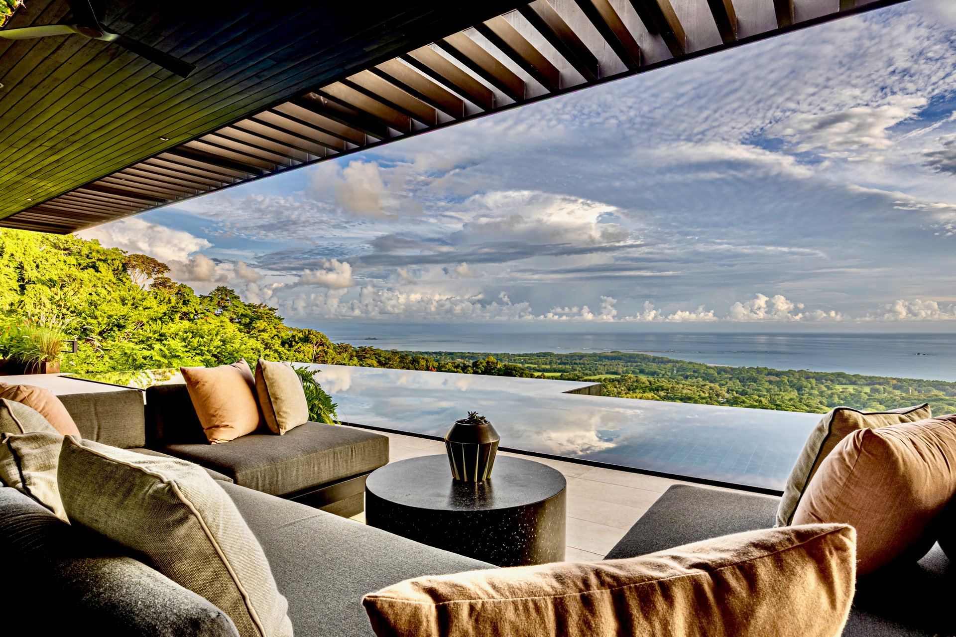 Designer House - Uvita