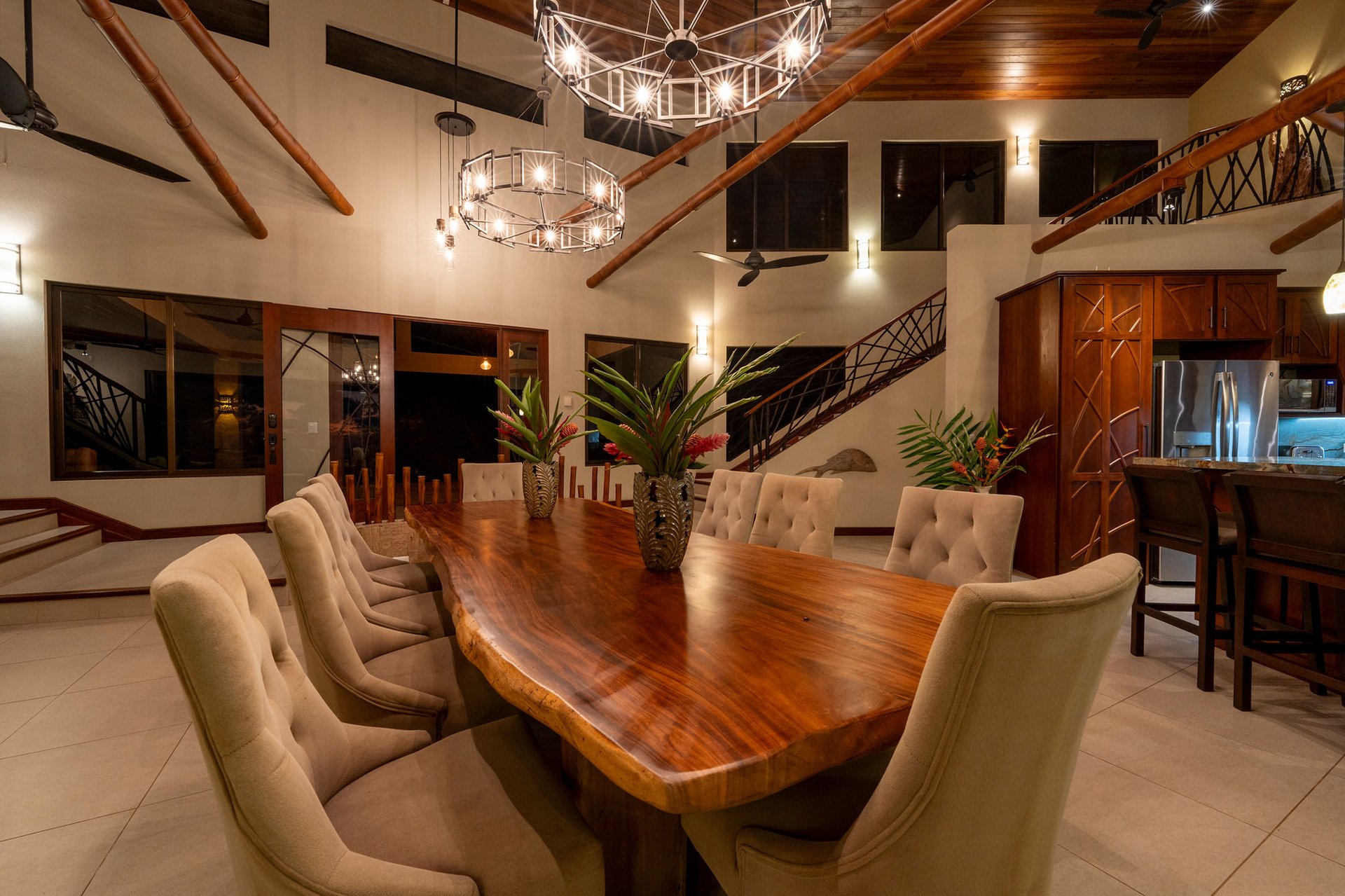 Casa Bambú – LUXURY 5 BEDROOM ESTATE WITH EXCEPTIONAL OCEAN VIEWS