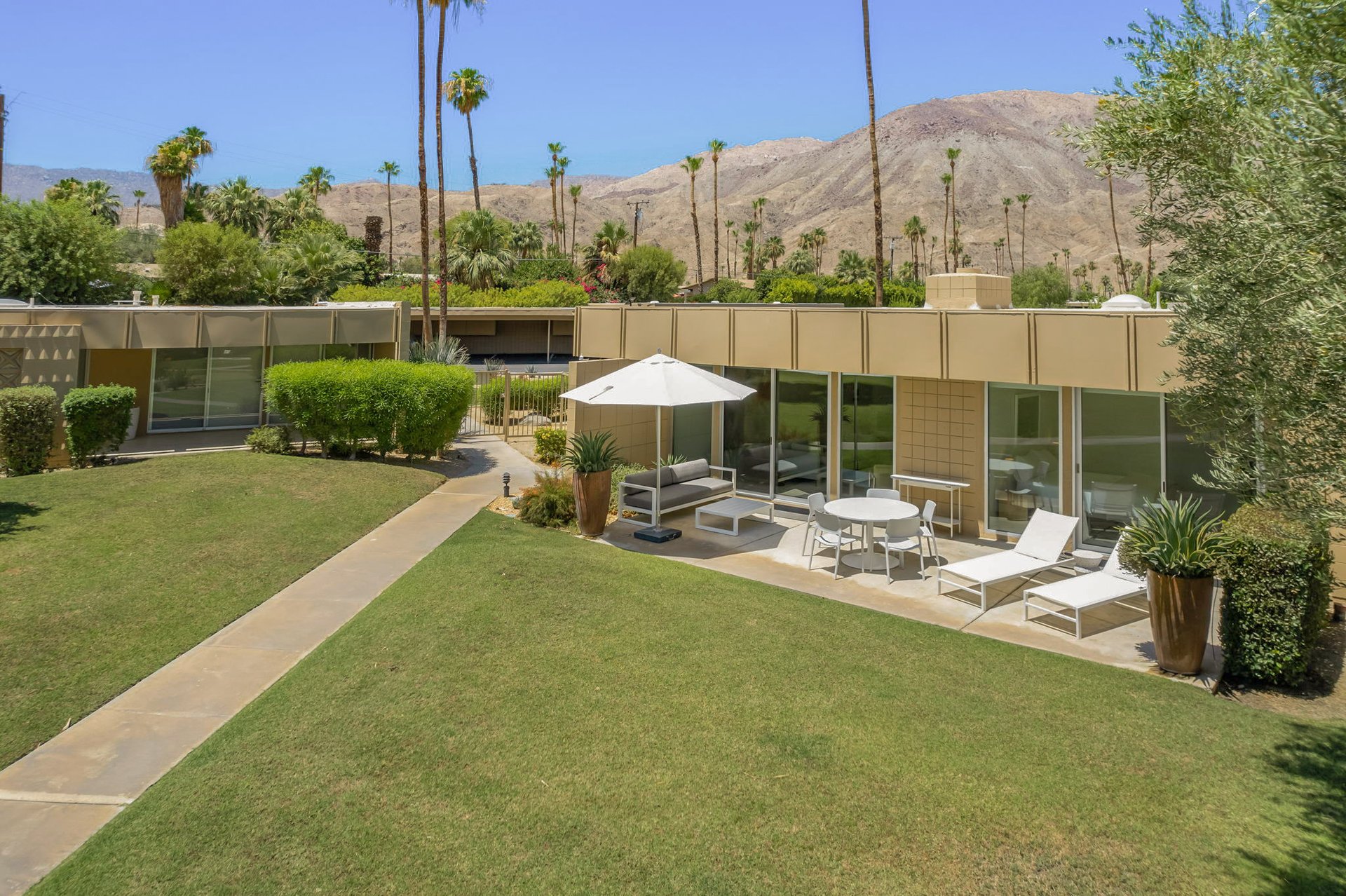 The Sandpiper House
