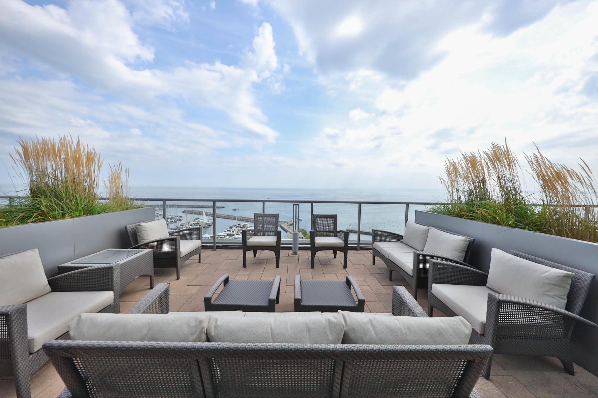 808-11 Bronte Road, Oakville