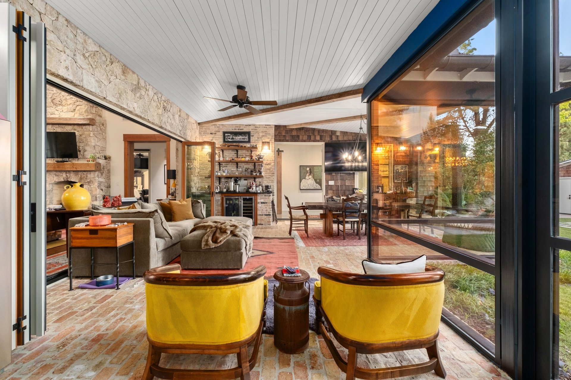 1406 Rockcliff Road