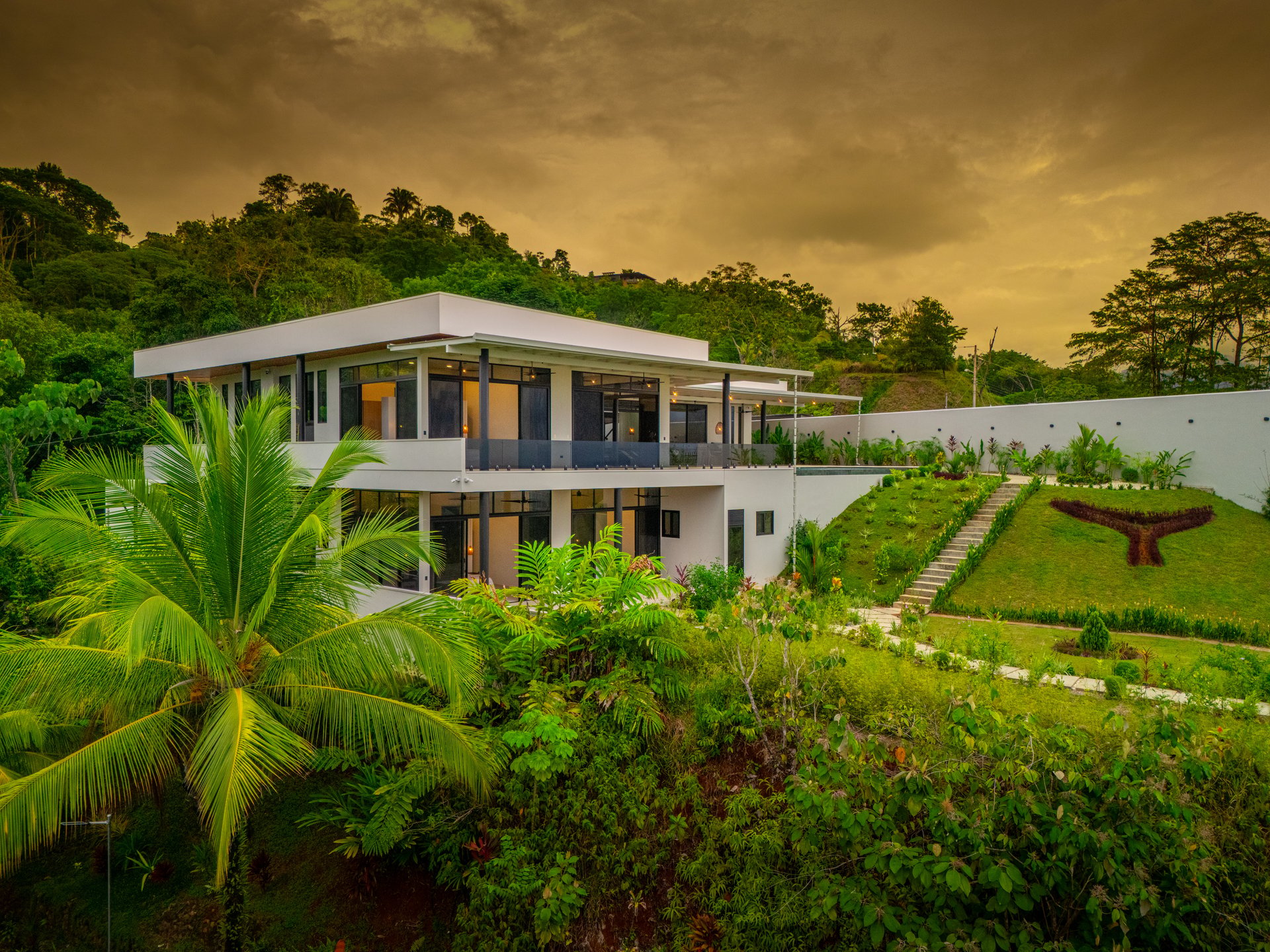 Lion's Gate Sunset Estate