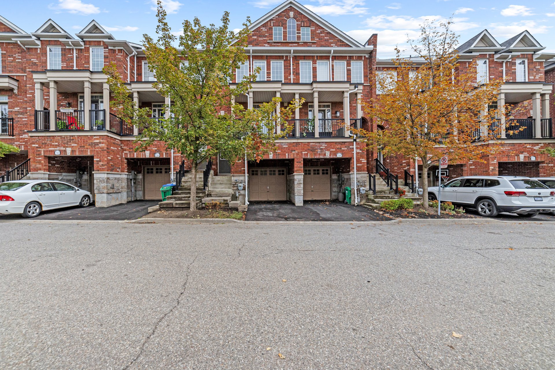 7166 Triumph Lane