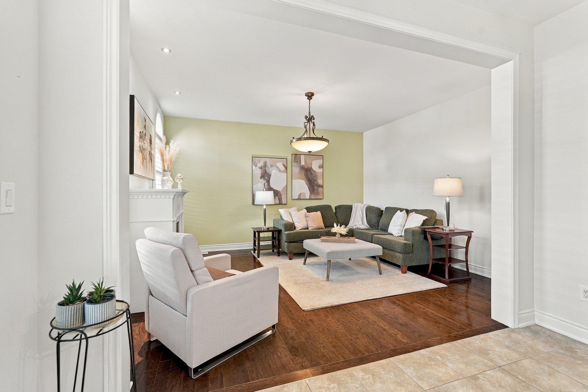 Family Living in the Heart of Lakeshore Woods