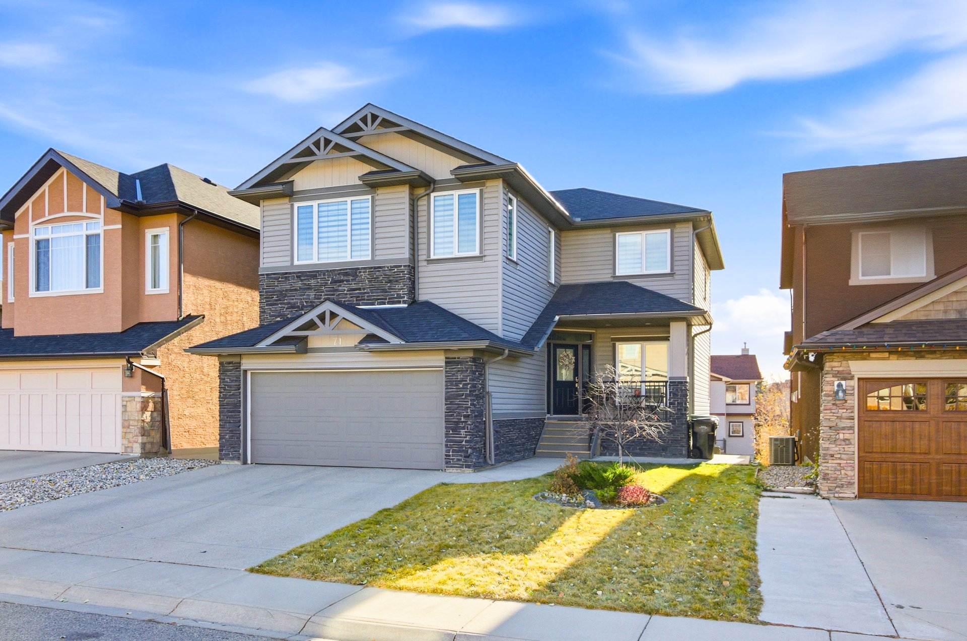 71 Panatella View NW