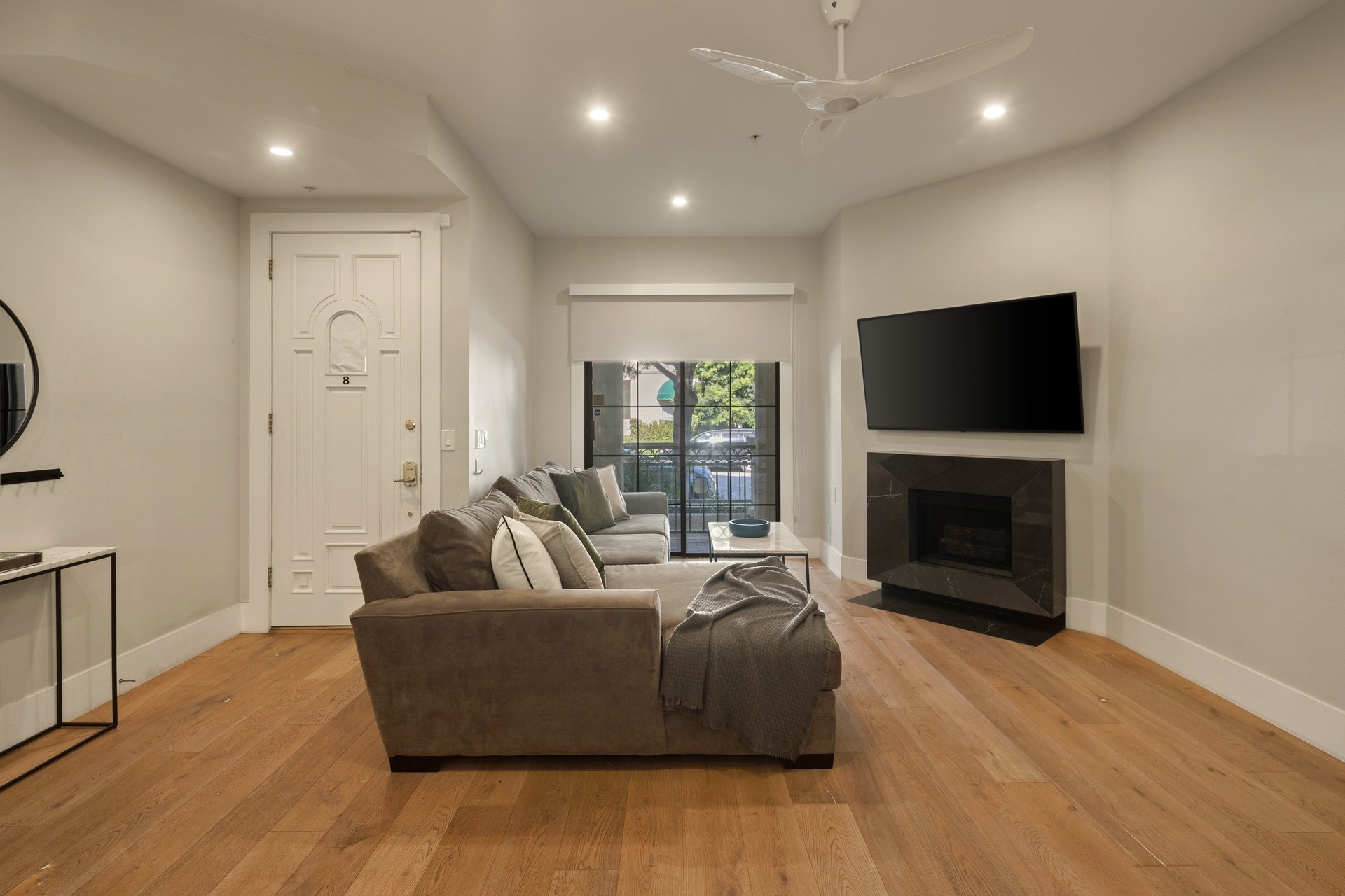 241 S Lasky Dr, Beverly Hills