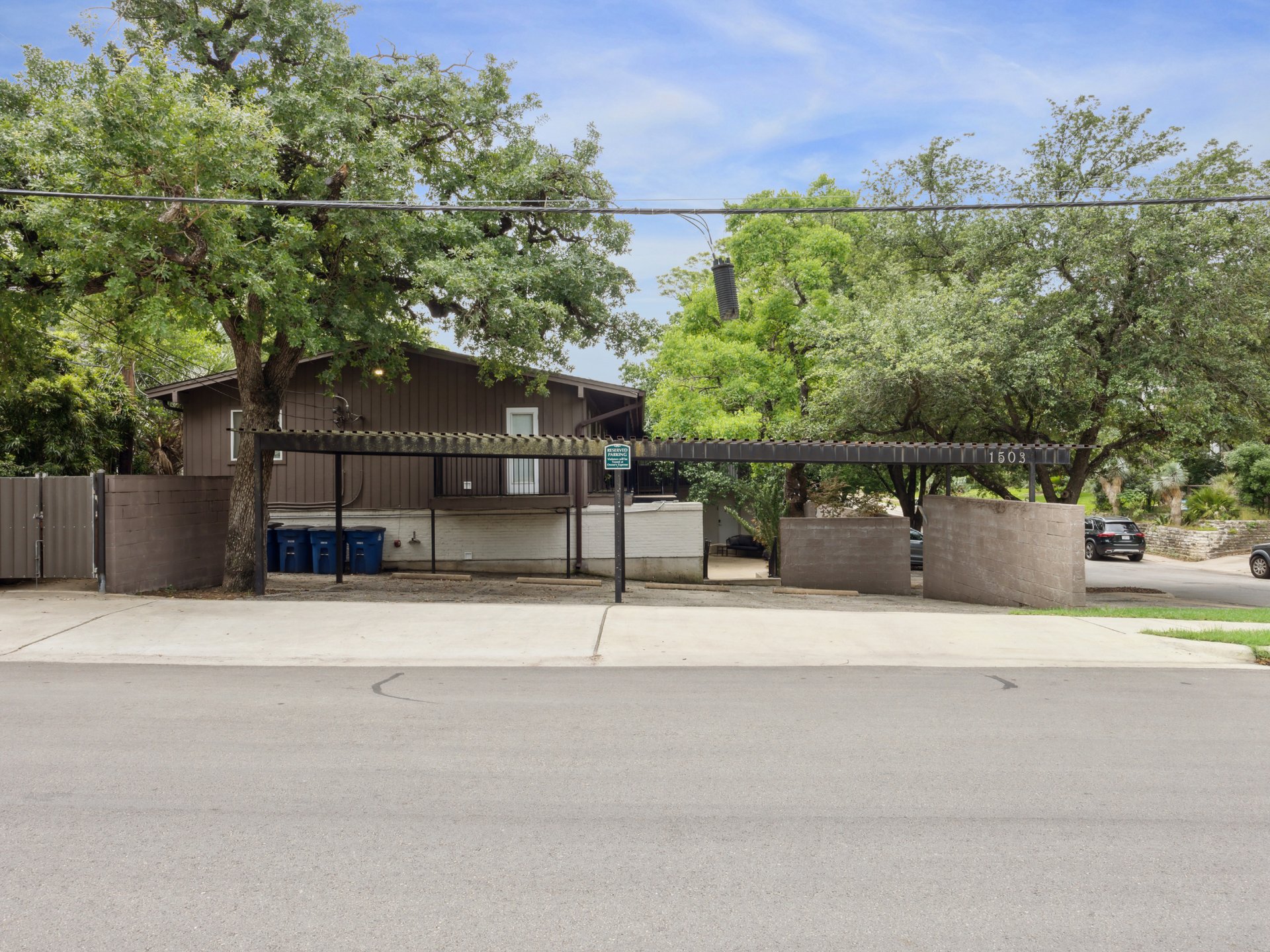 1503 W. 9th Street #204