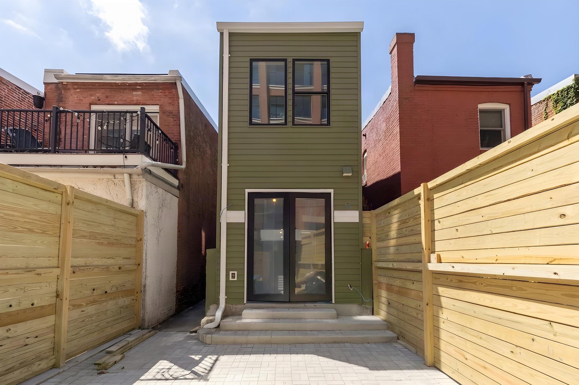 Wallach Place NW