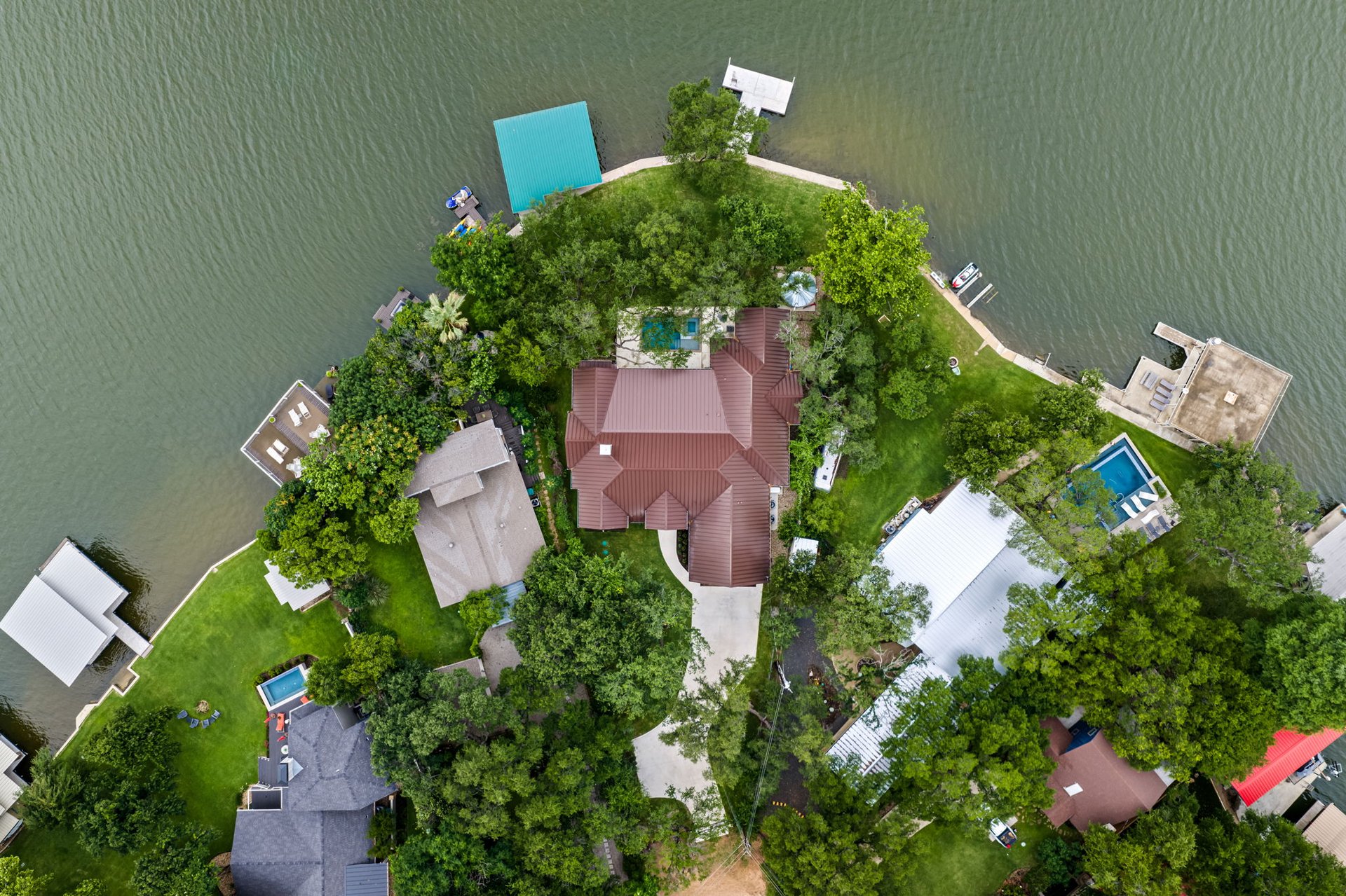 1131 N Shorewood Drive
