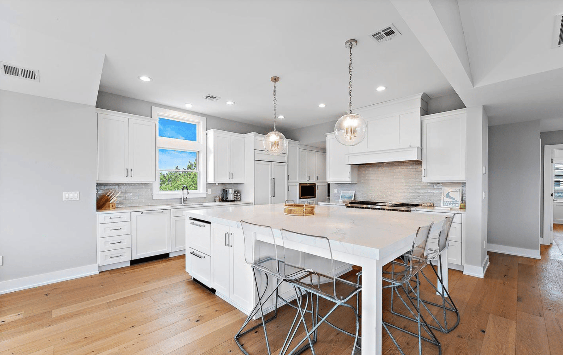 151B Long Beach Blvd