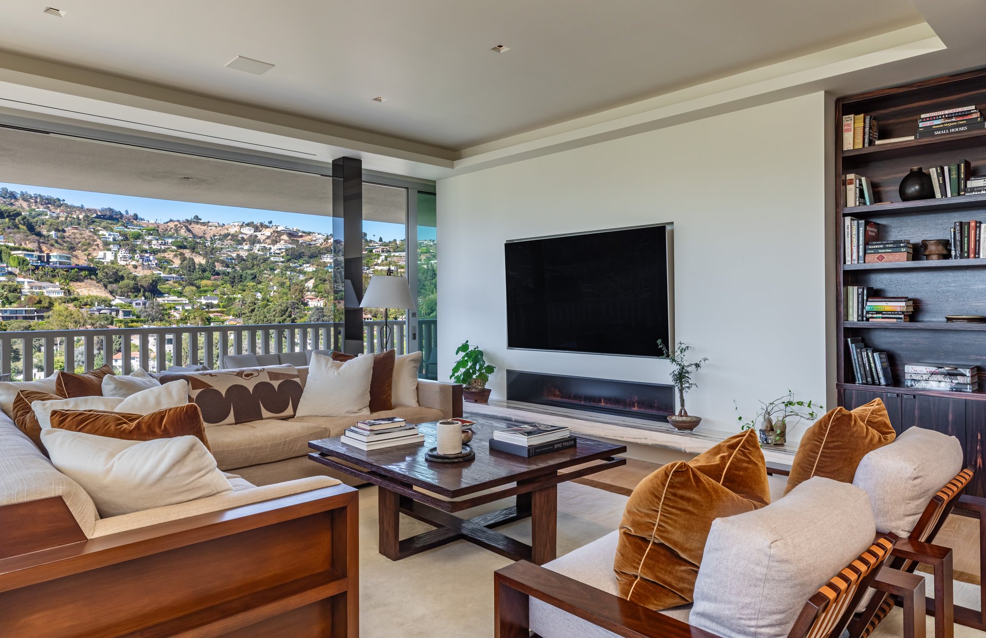 9255 Doheny Rd Unit: 1901, West Hollywood