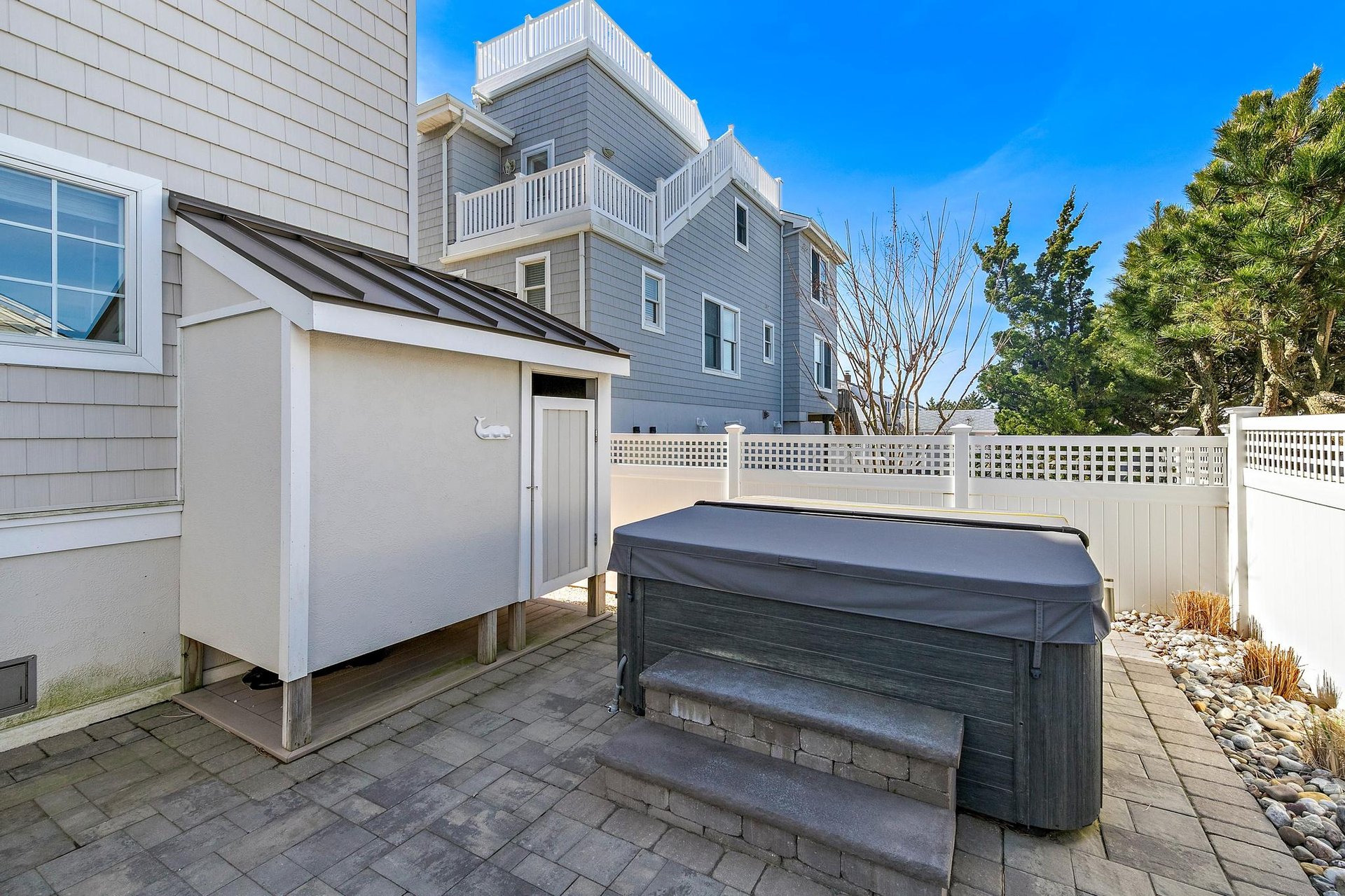 117 E Colorado Ave