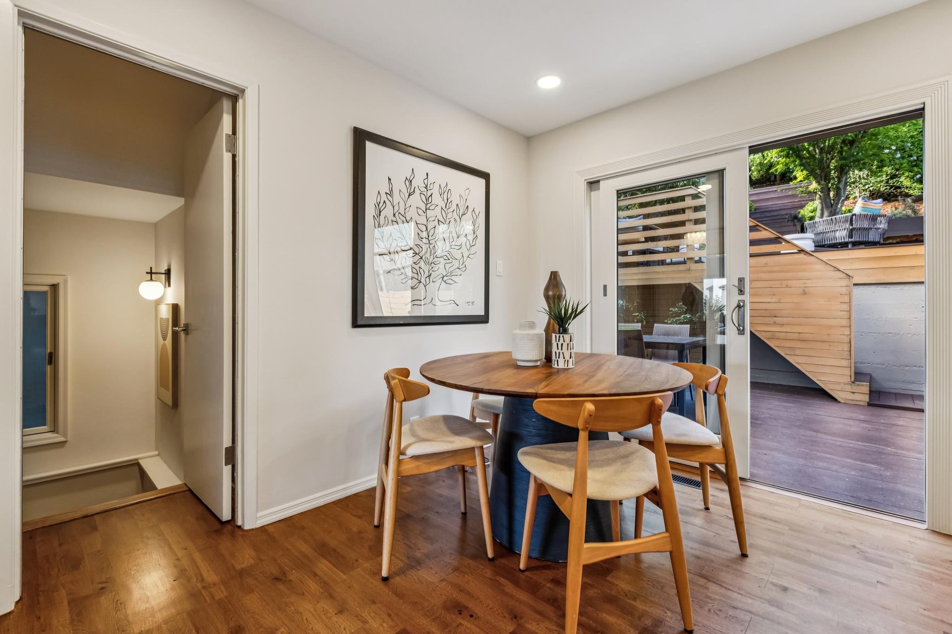 34 Dorantes Avenue
