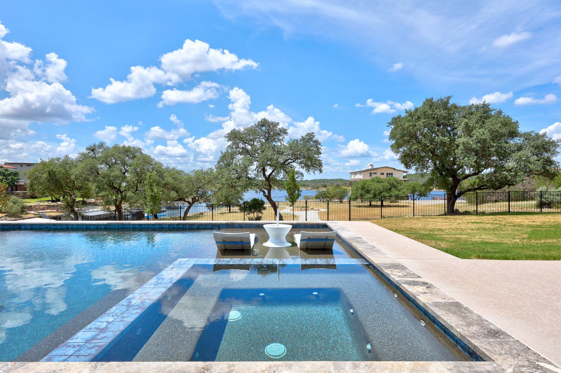 2912 Patriot Drive & 3002 Point Cove