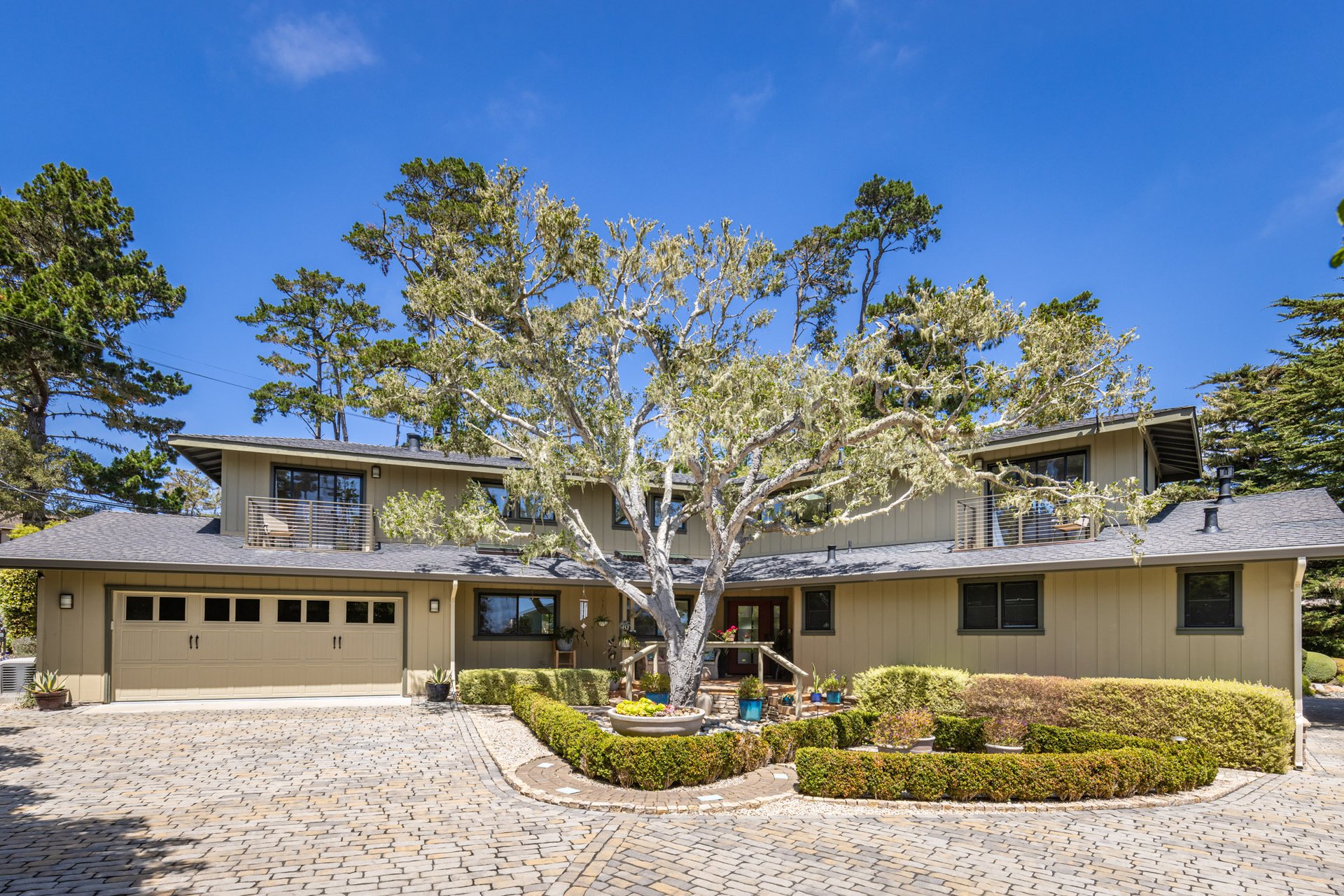1063 Rodeo Road