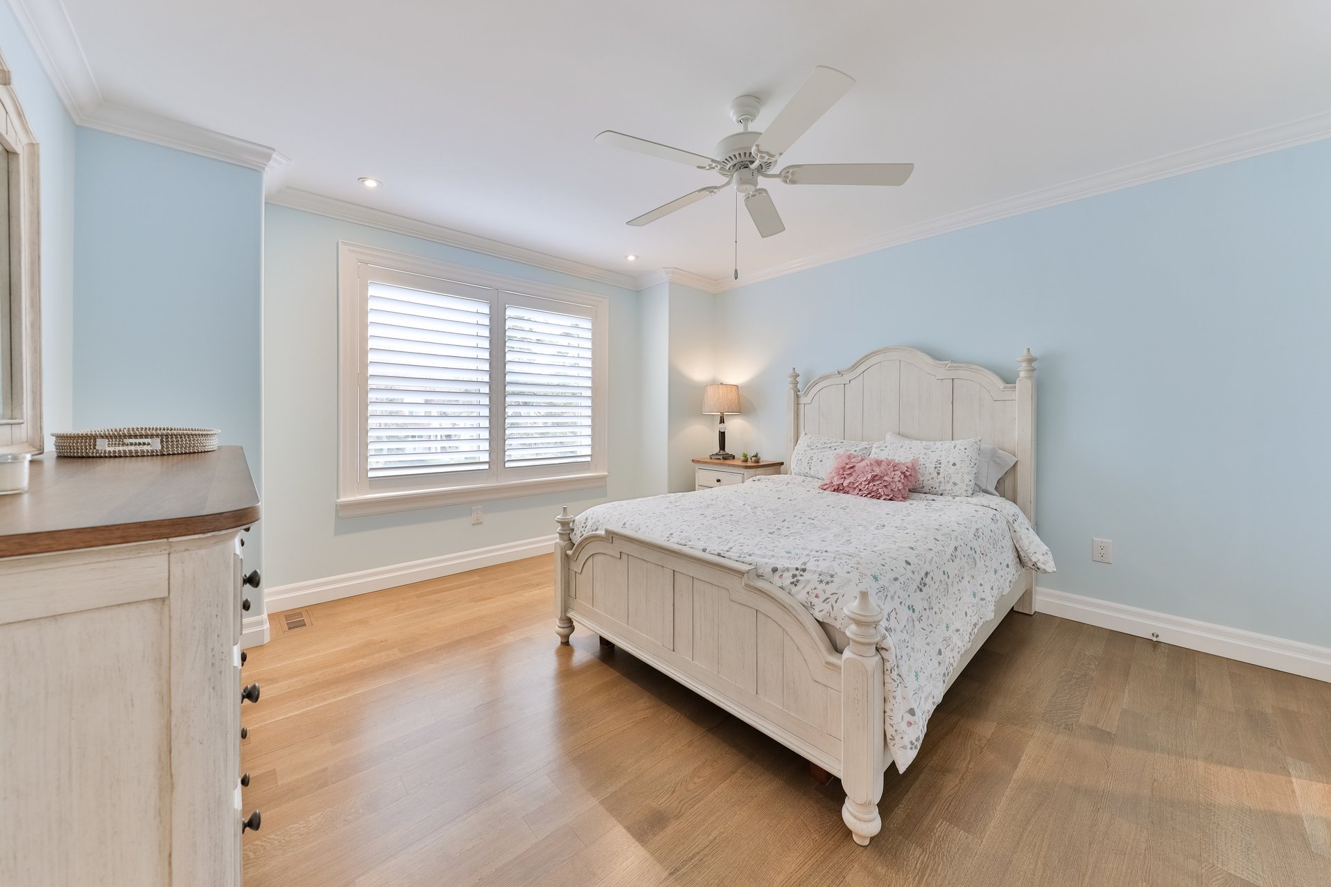 240 Pine Cove Road, Burlington 