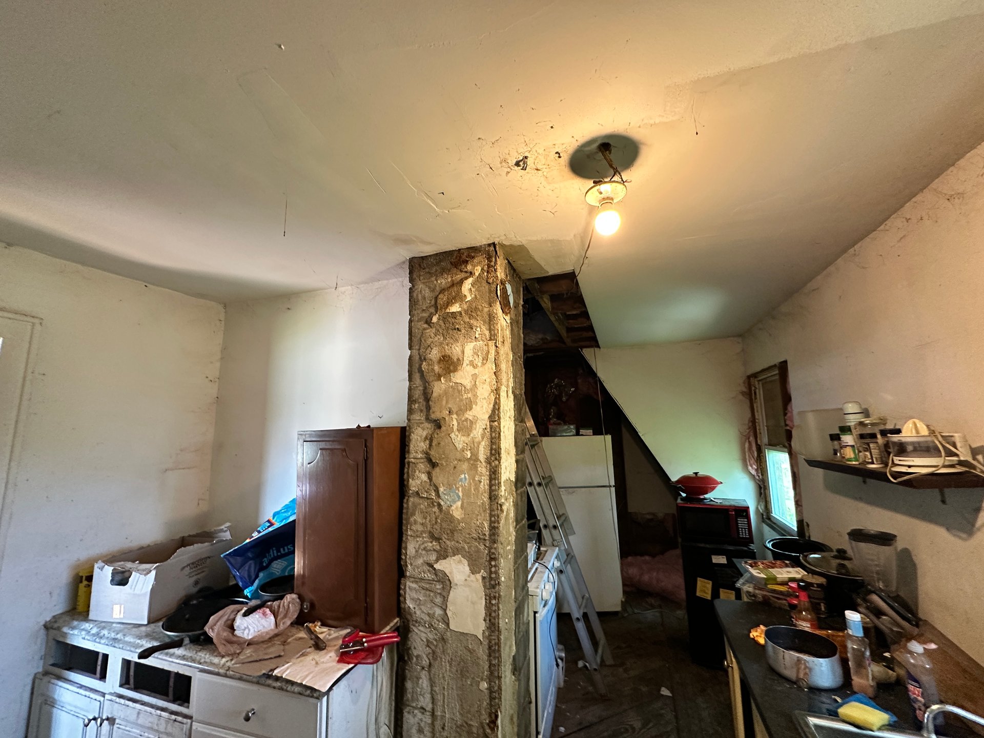 28 W Montana St